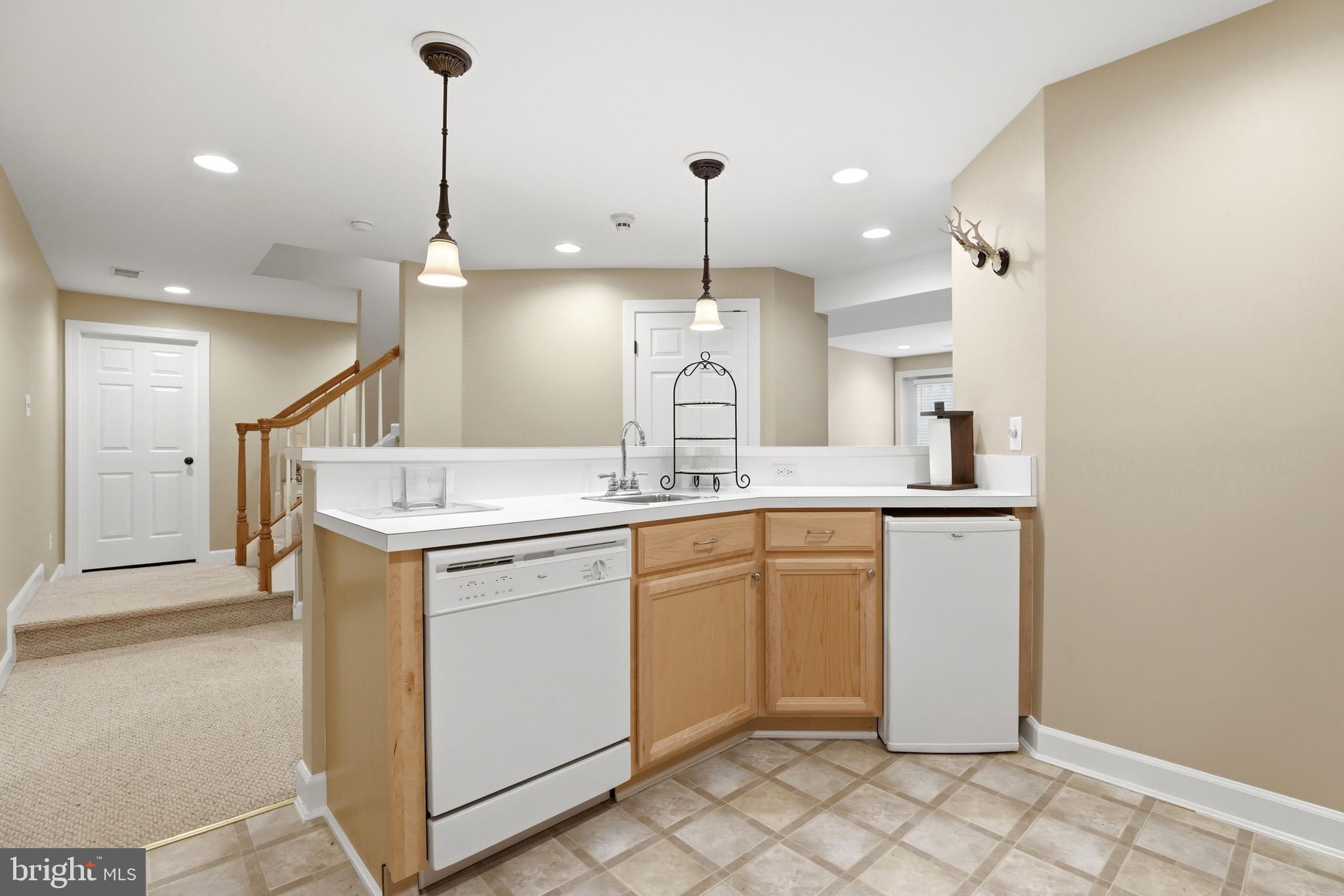 THE WOODS AT WARRENTON - Residential