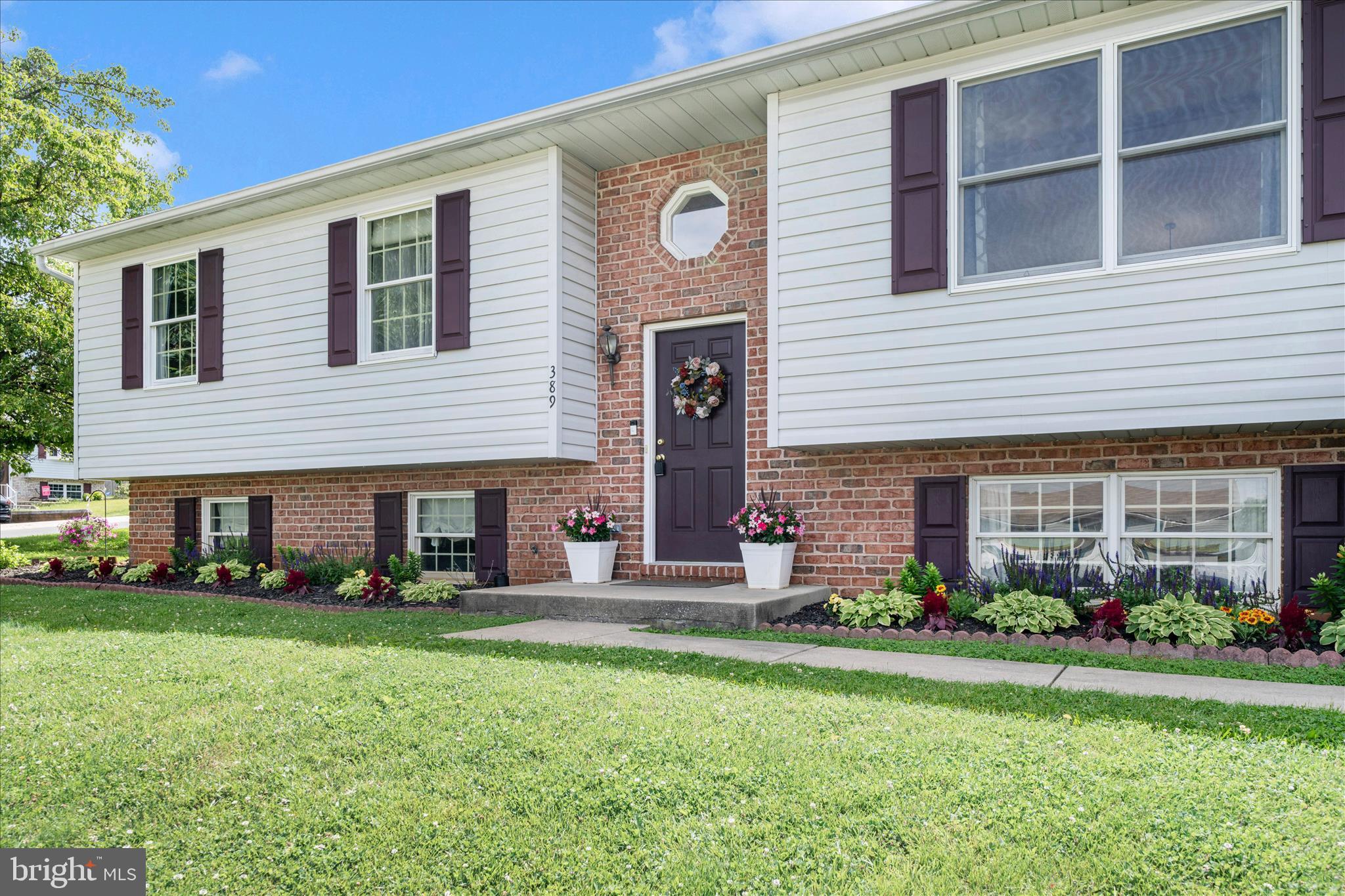 WHISPERING MEADOWS - Residential