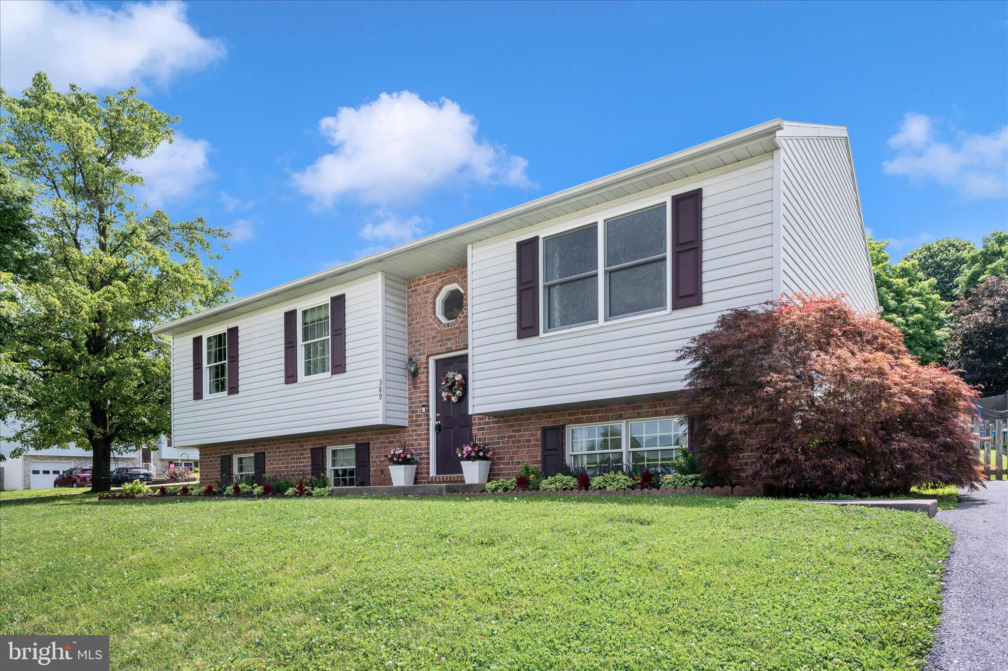WHISPERING MEADOWS - Residential