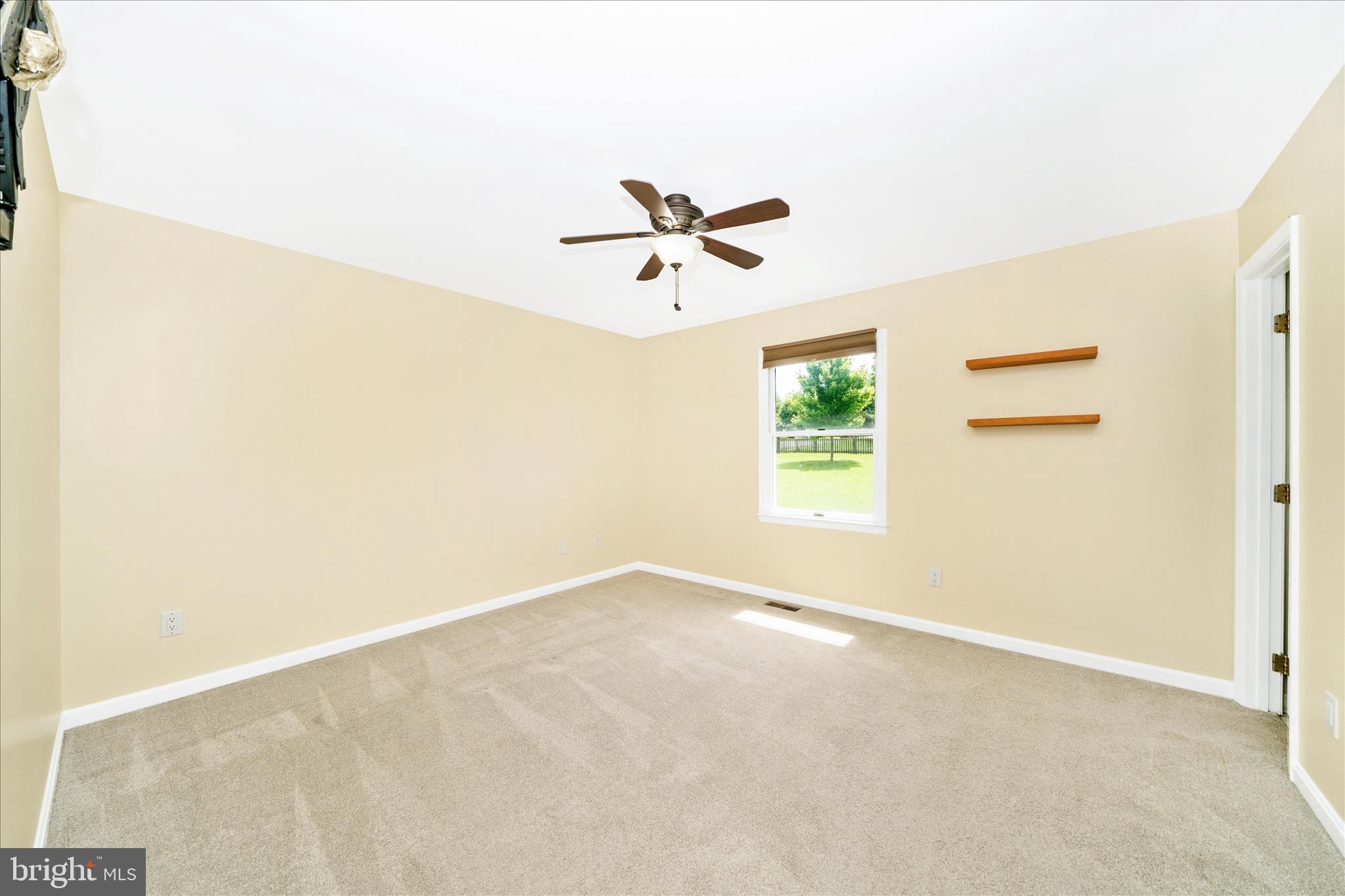 WHISPERING MEADOWS - Residential