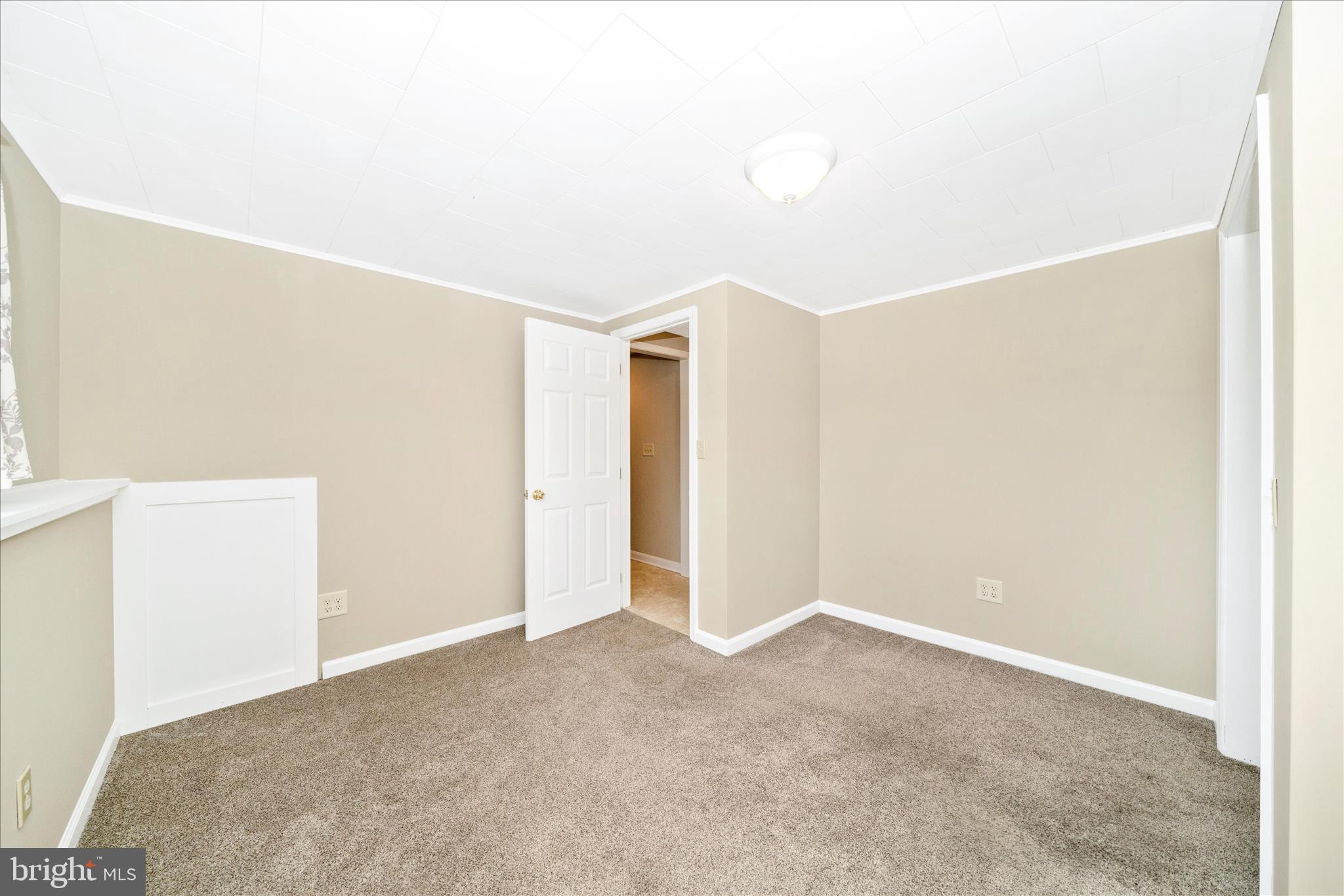 WHISPERING MEADOWS - Residential