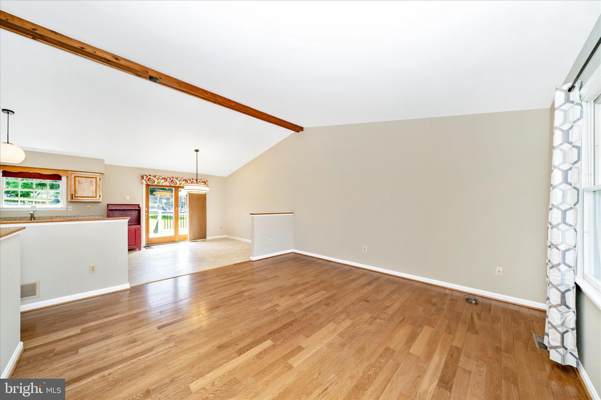 WHISPERING MEADOWS - Residential