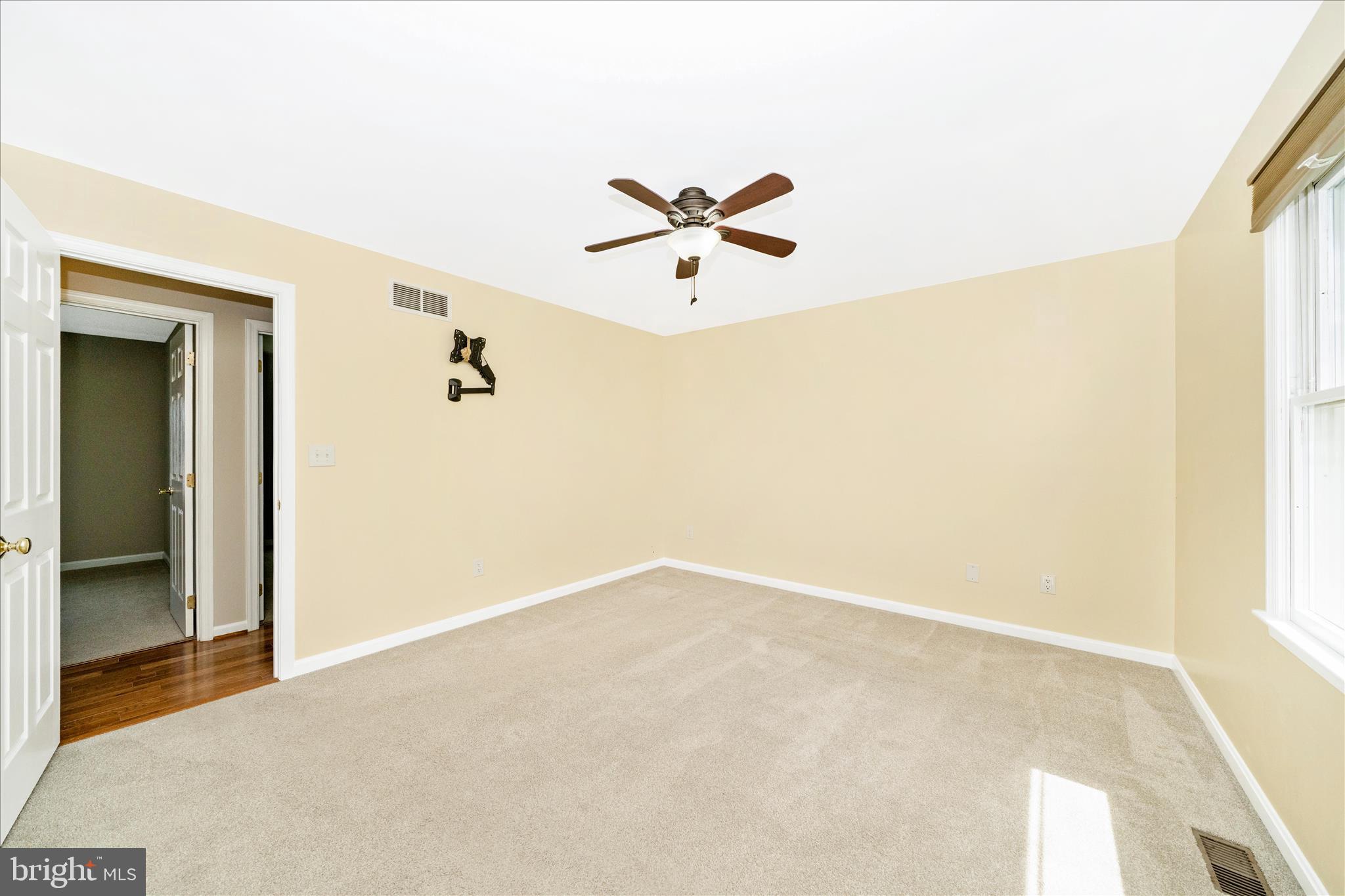 WHISPERING MEADOWS - Residential