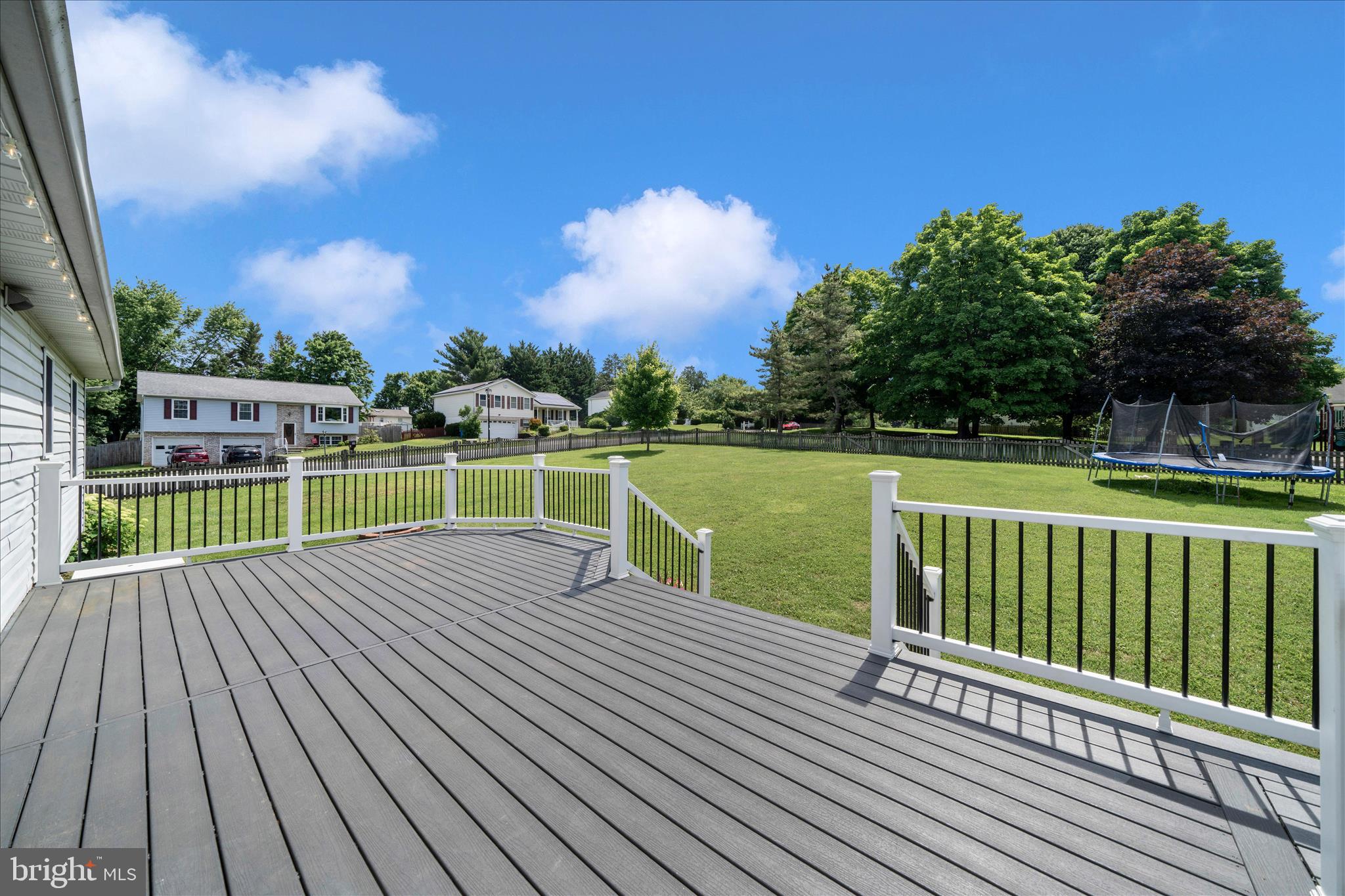 WHISPERING MEADOWS - Residential