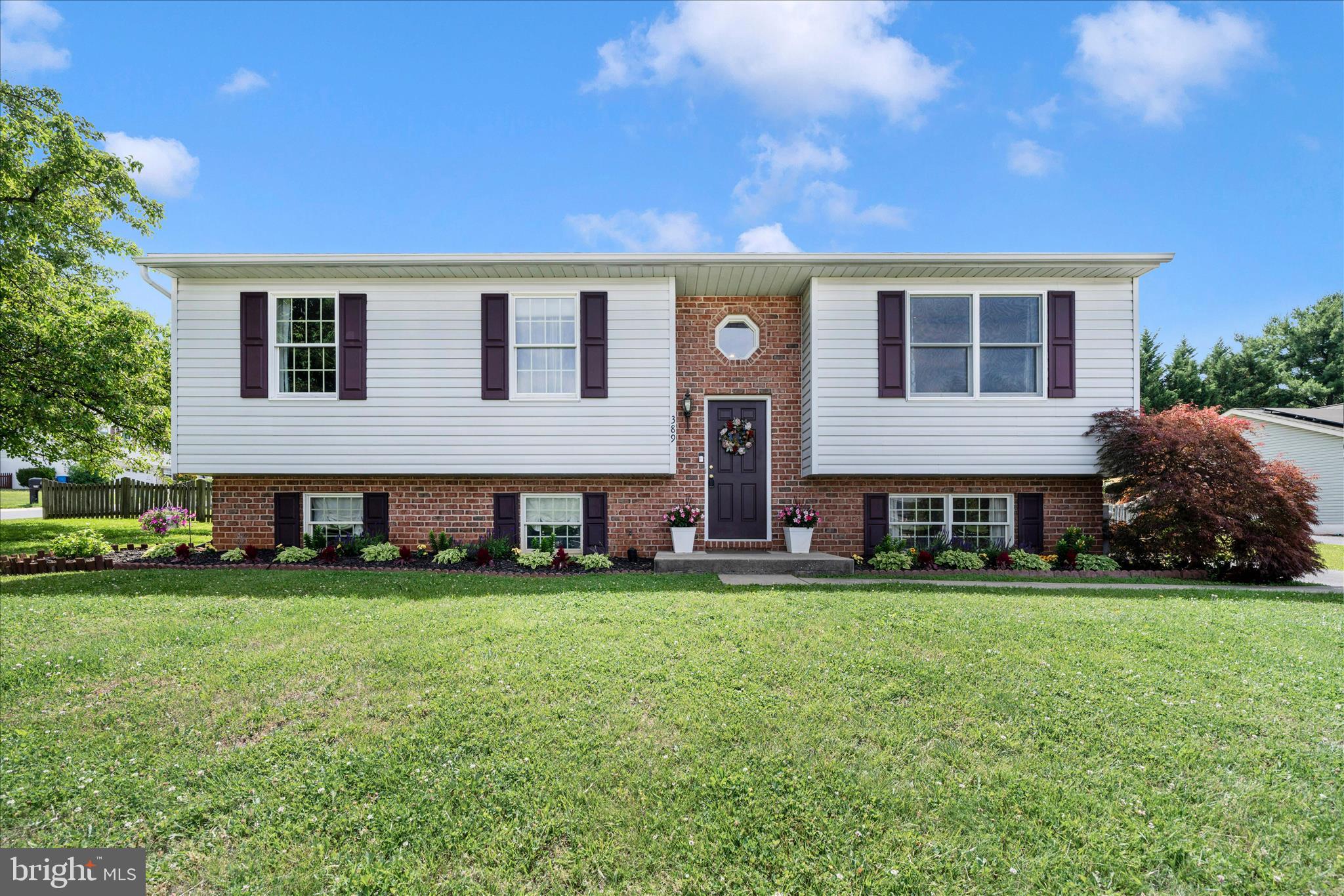 WHISPERING MEADOWS - Residential