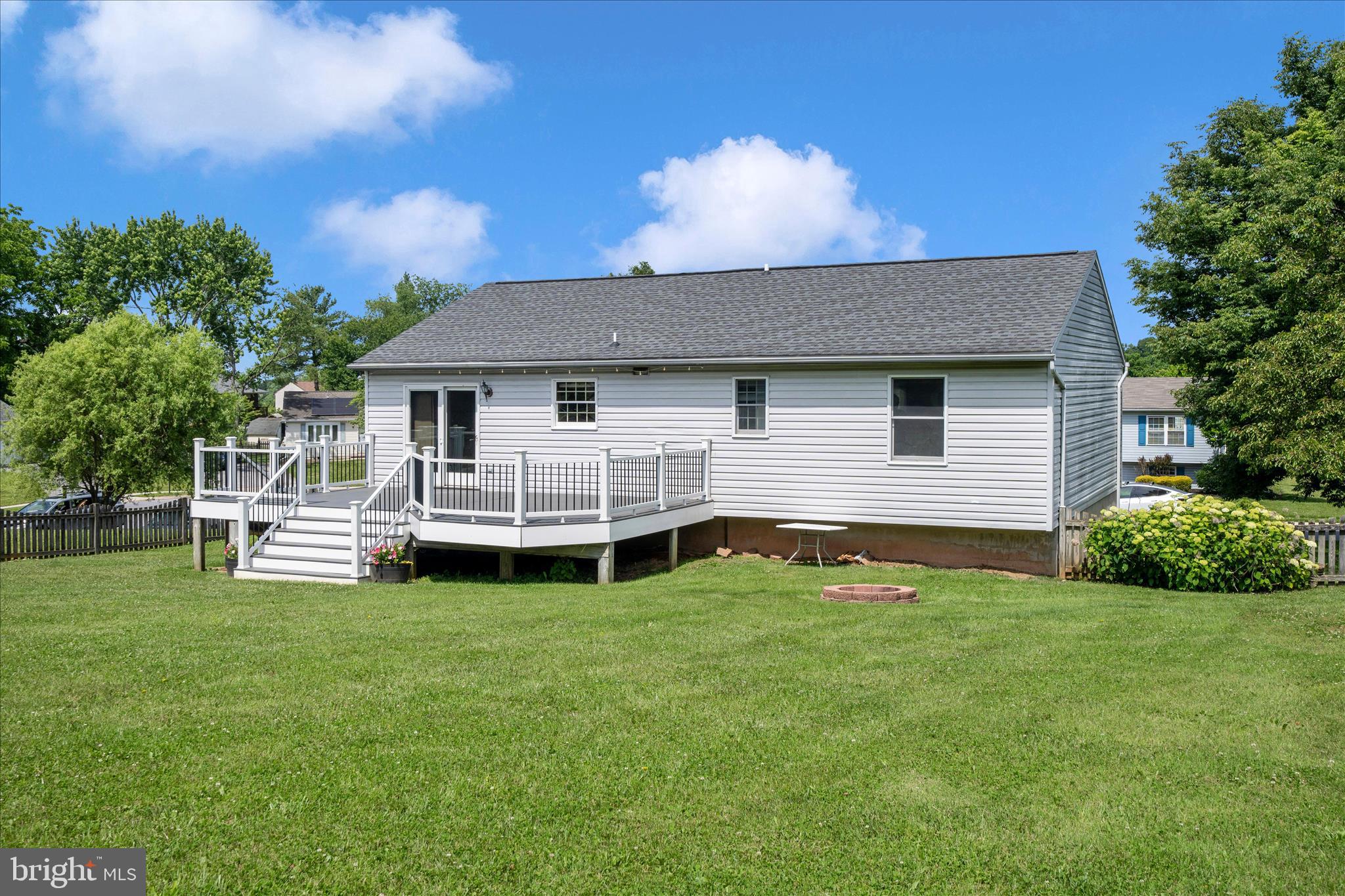 WHISPERING MEADOWS - Residential