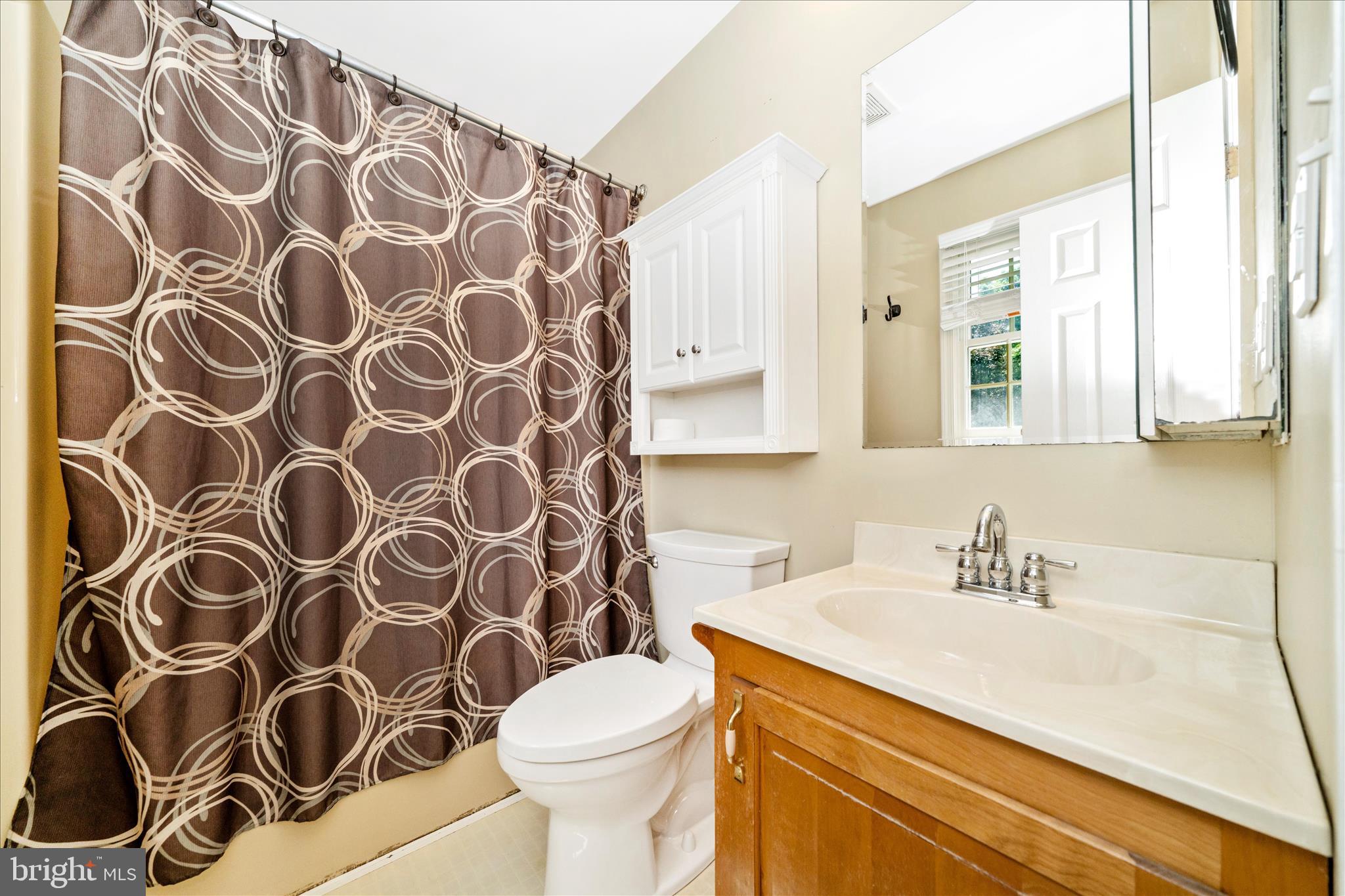 WHISPERING MEADOWS - Residential