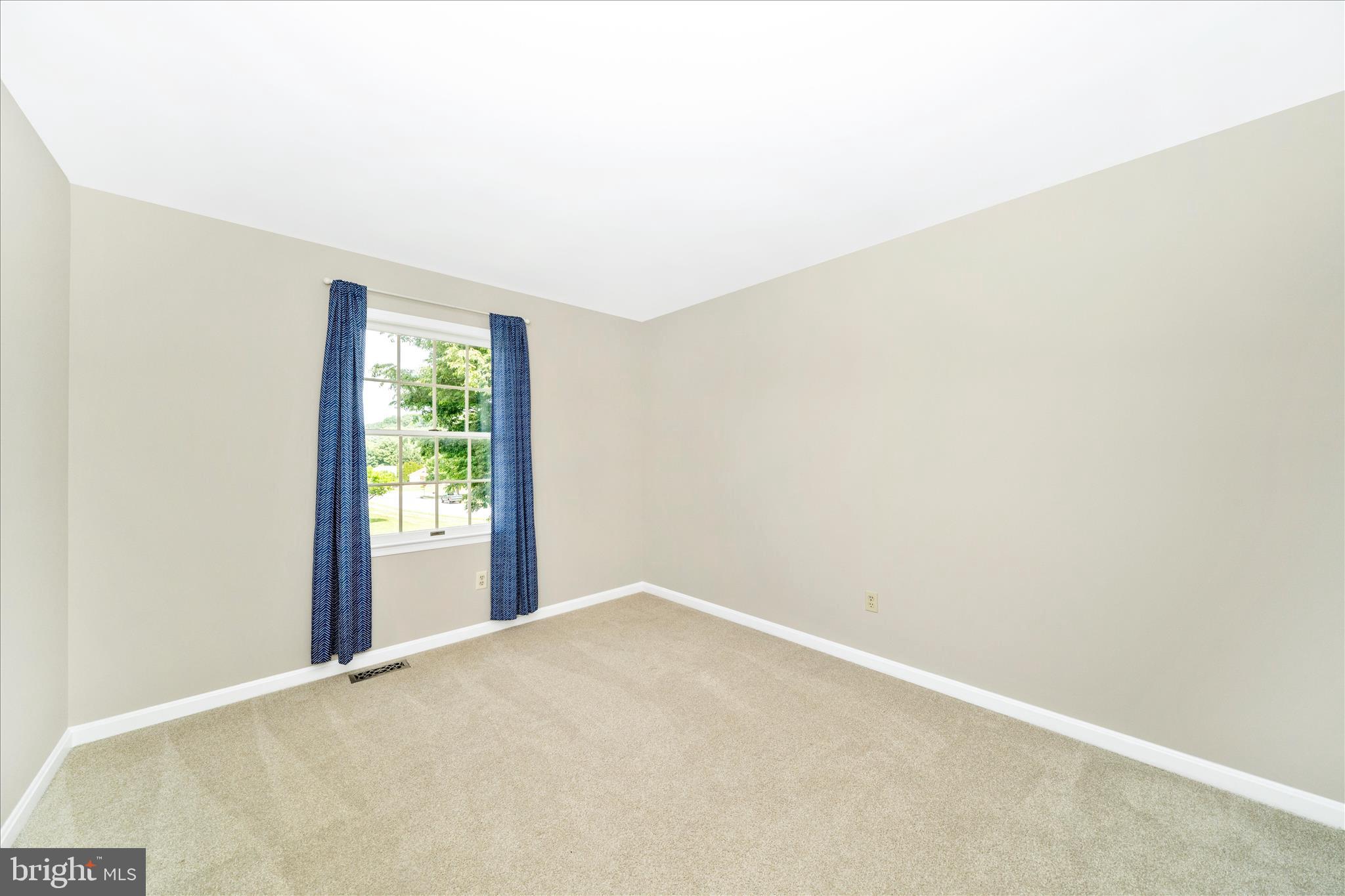 WHISPERING MEADOWS - Residential