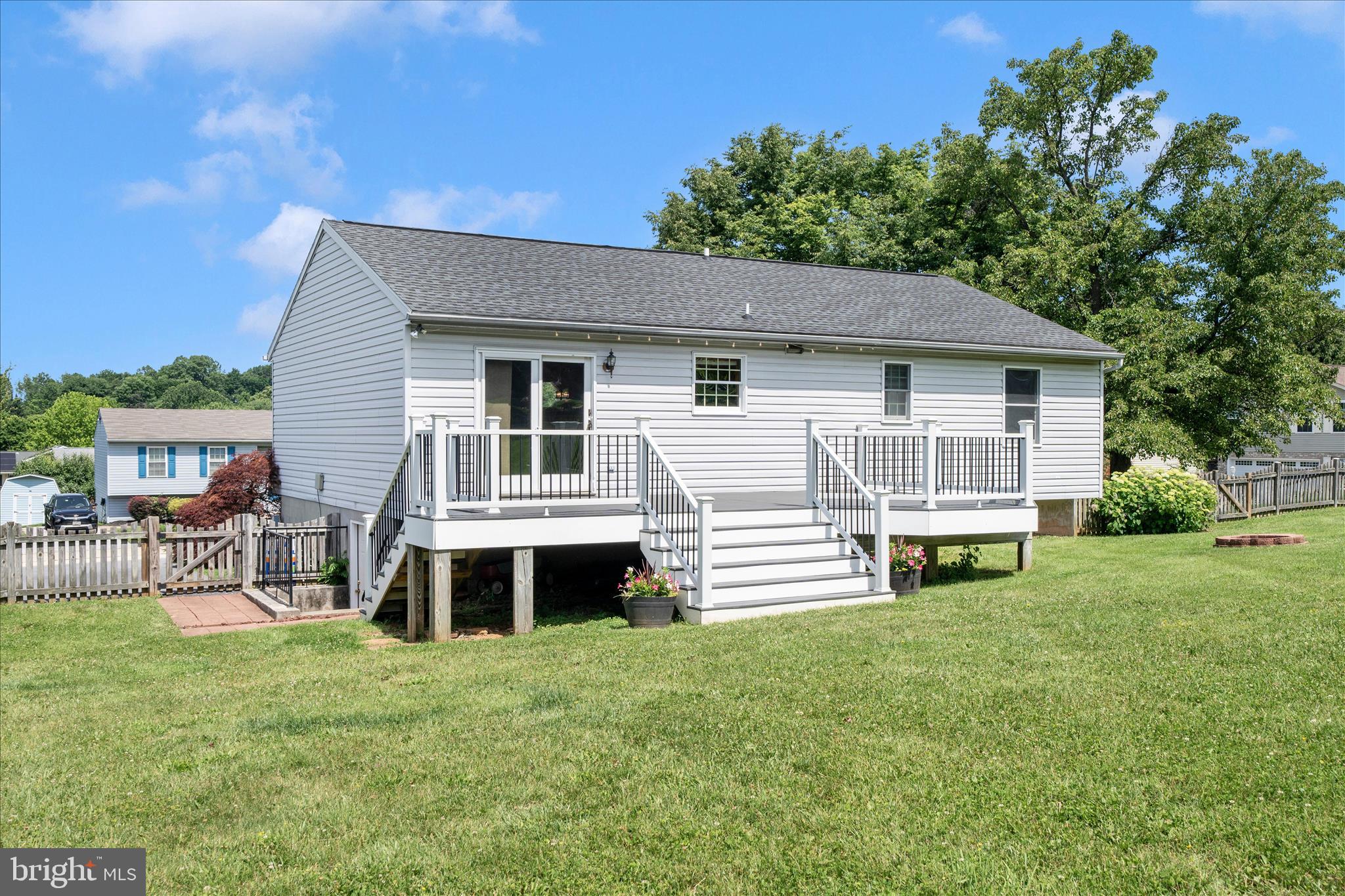 WHISPERING MEADOWS - Residential