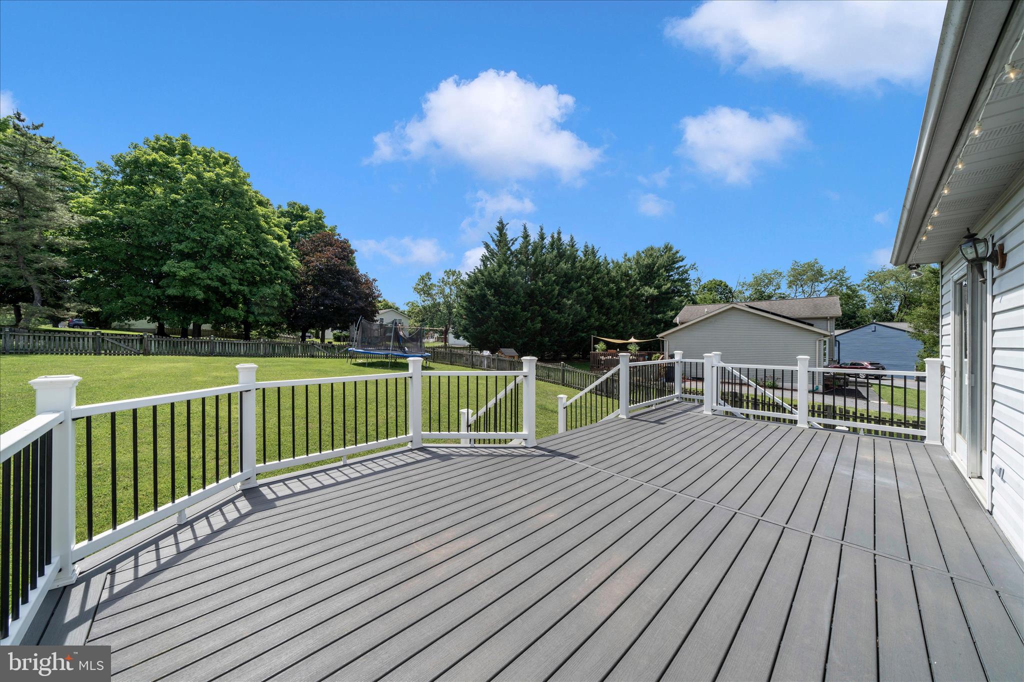 WHISPERING MEADOWS - Residential