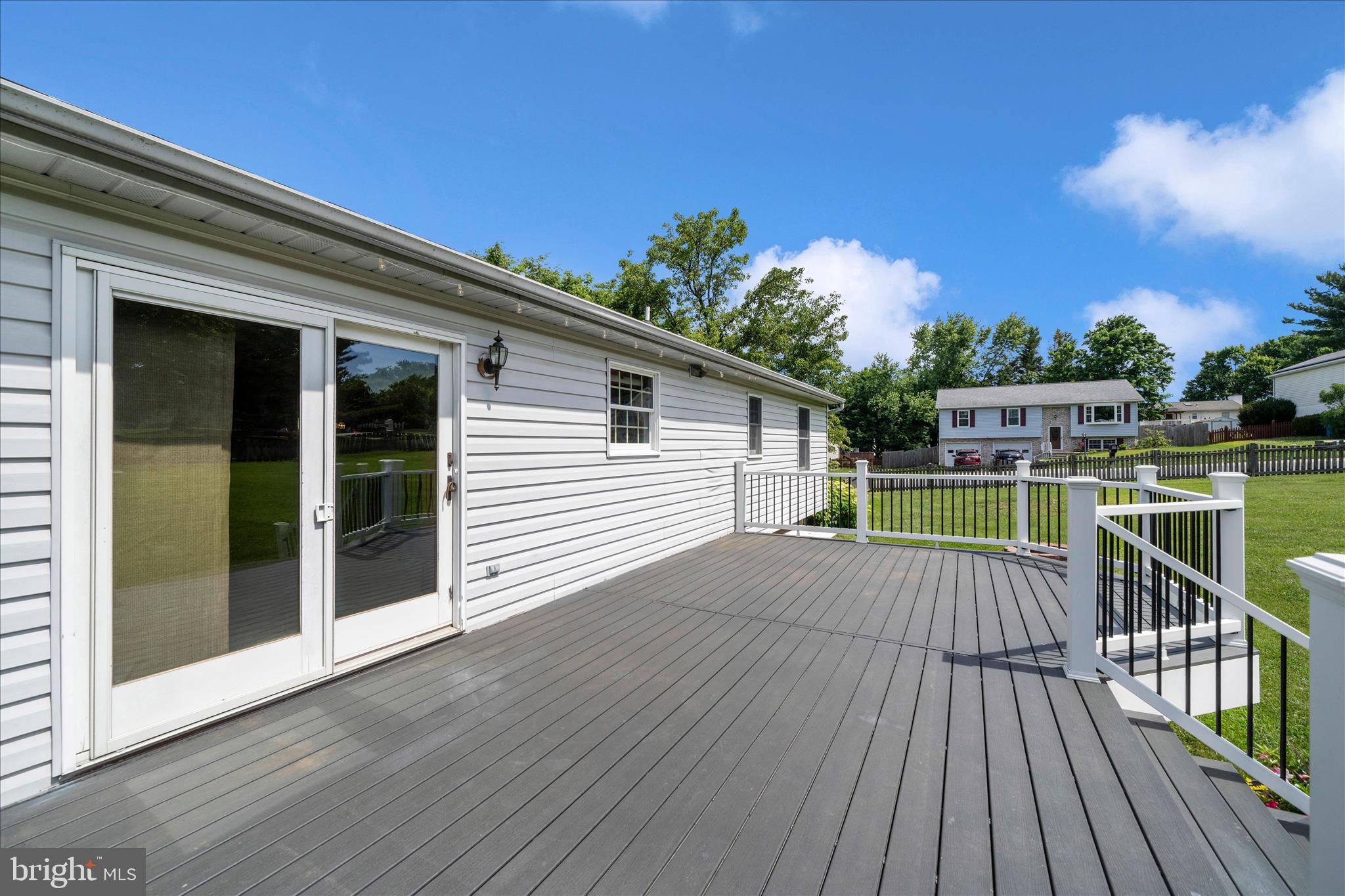 WHISPERING MEADOWS - Residential