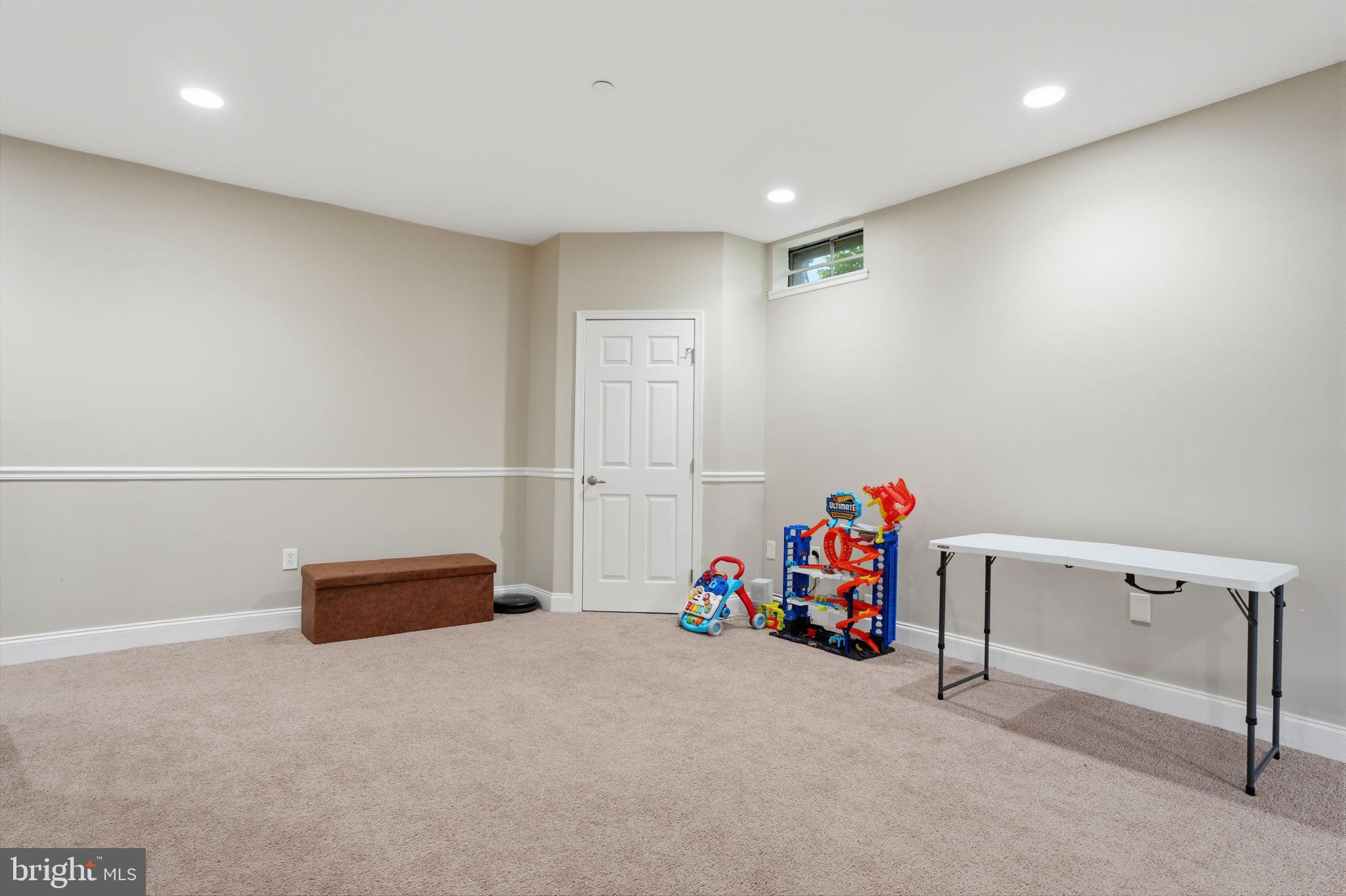 WARRINGTON LEA - Residential