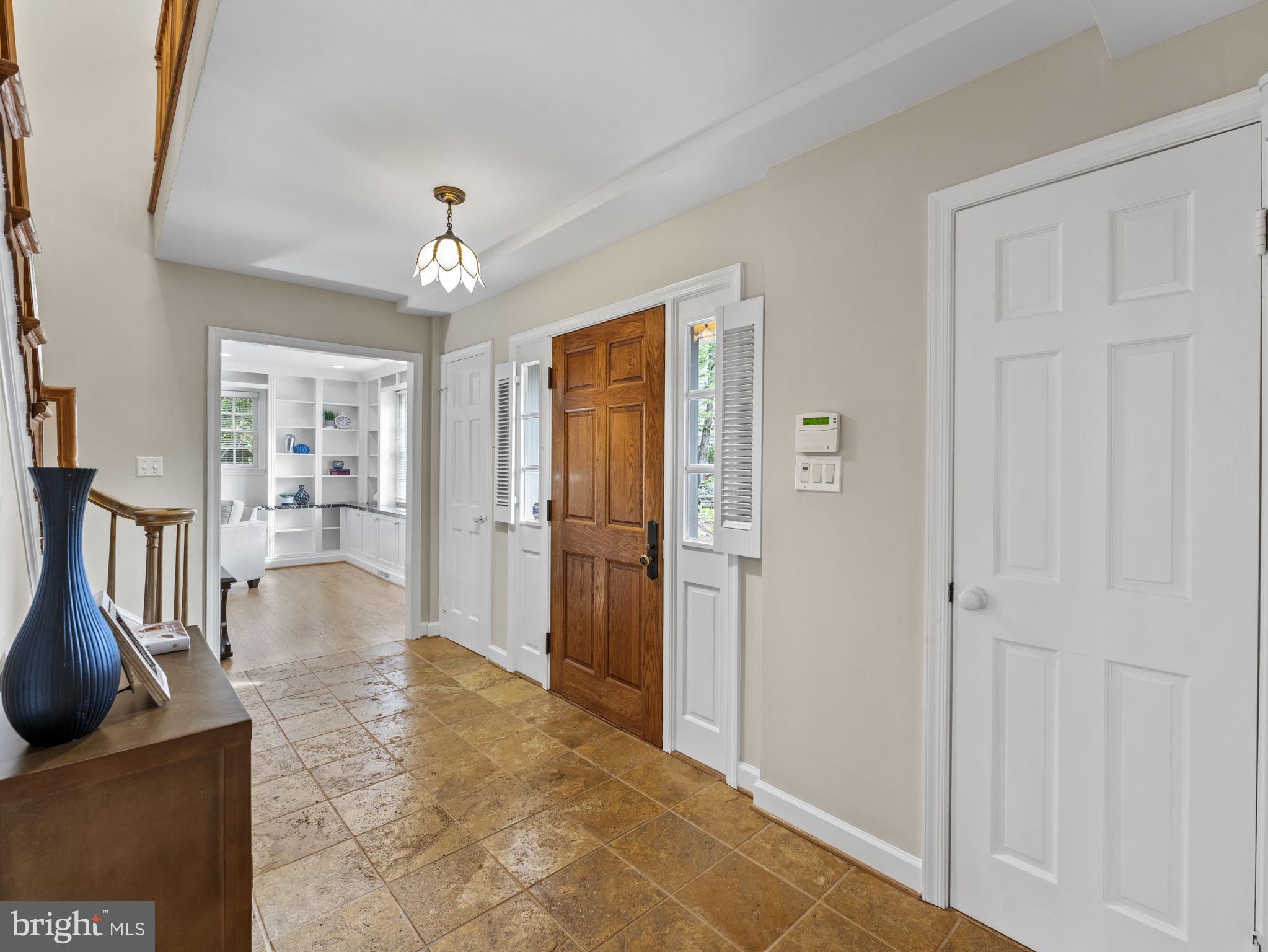 OAKCREST - Residential