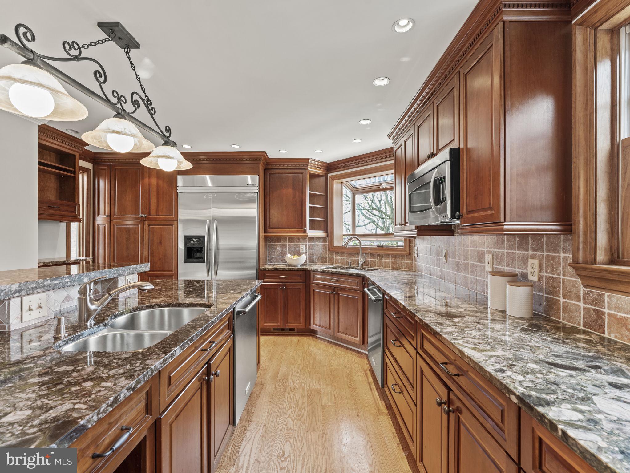 OAKCREST - Residential
