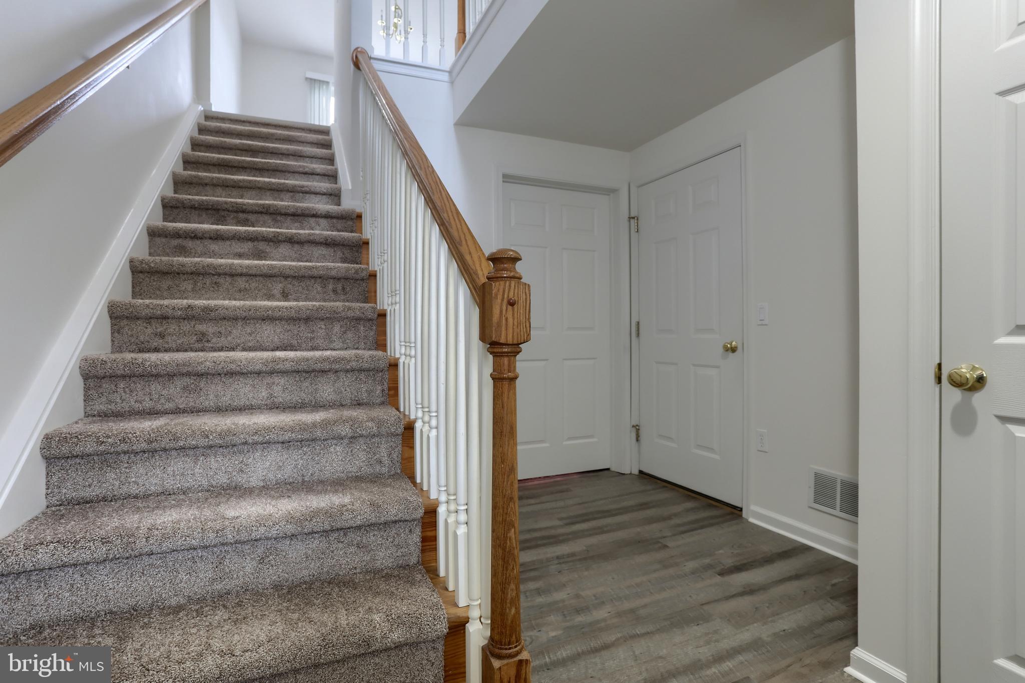 OAK HILLS - Residential
