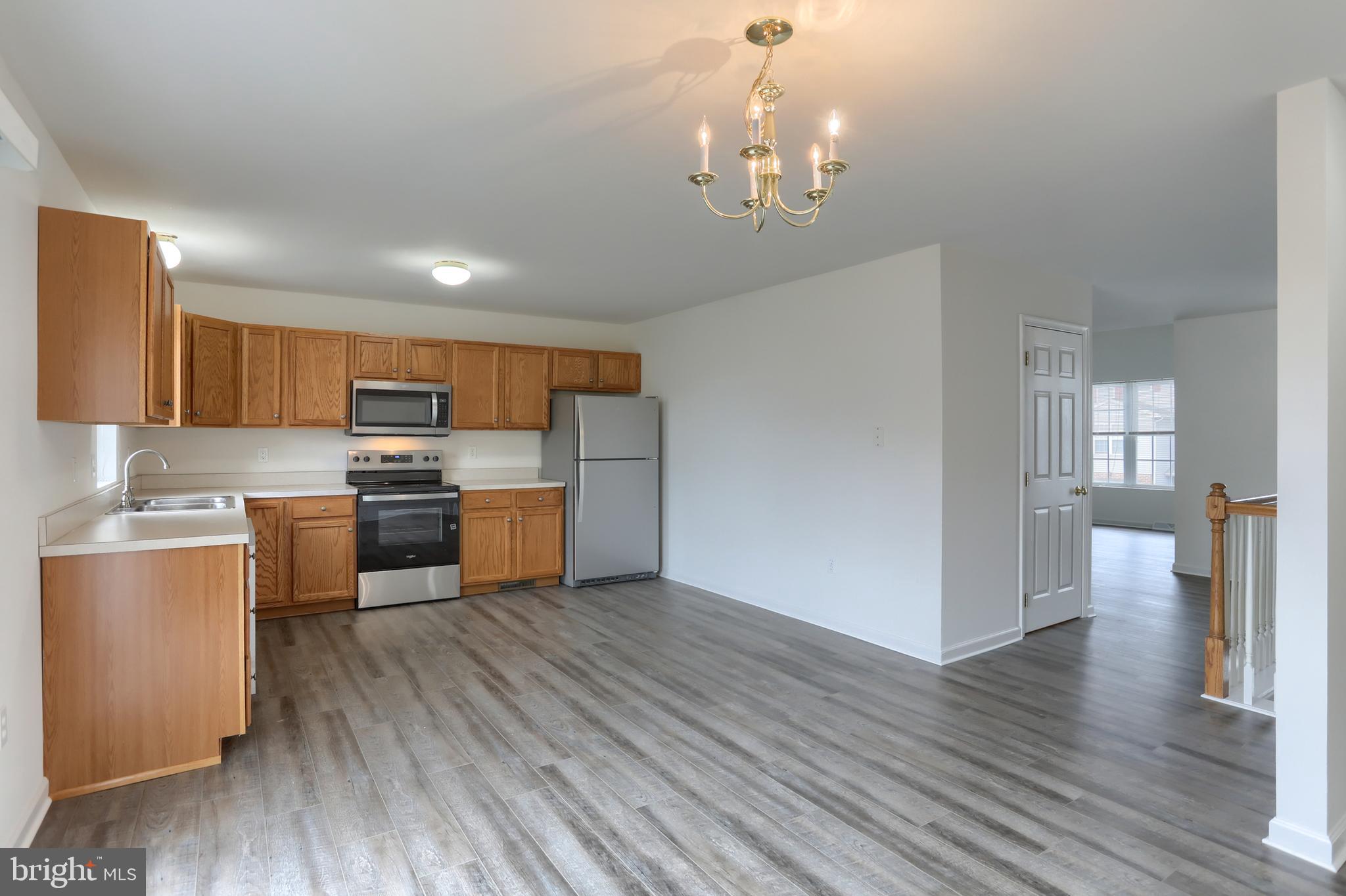 OAK HILLS - Residential