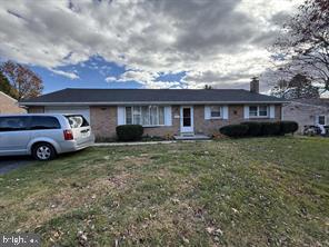Come see this nice brick rancher.  Short Sale Opportunity.  Buyer pays $6,000 loss mitigation fee.