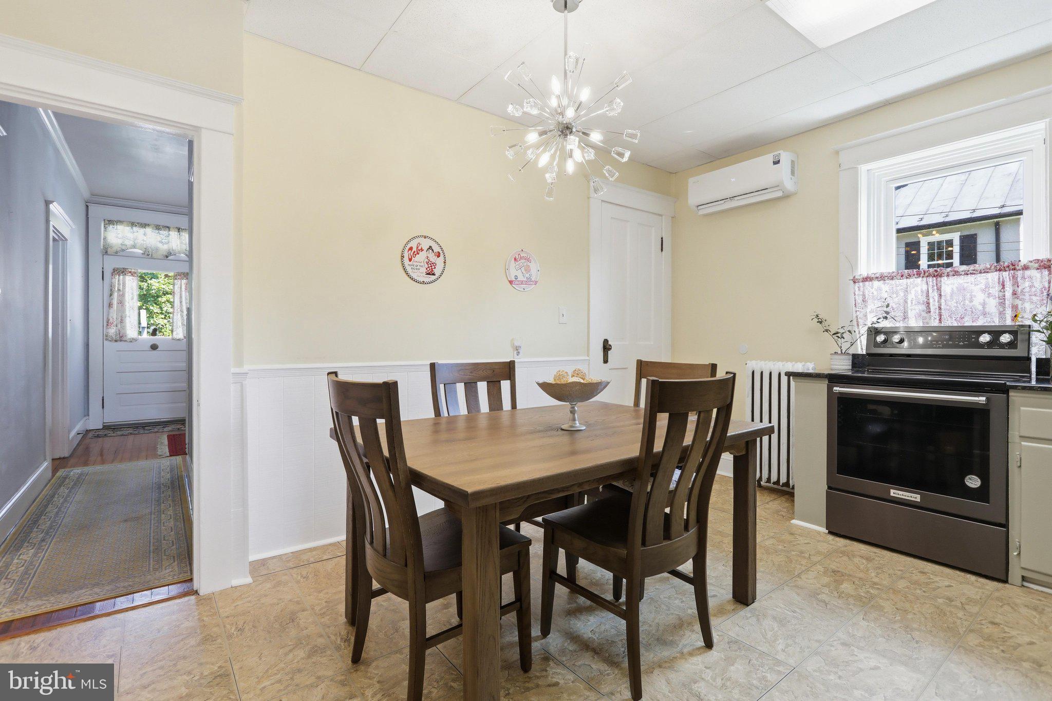 CHARLES TOWN - Residential