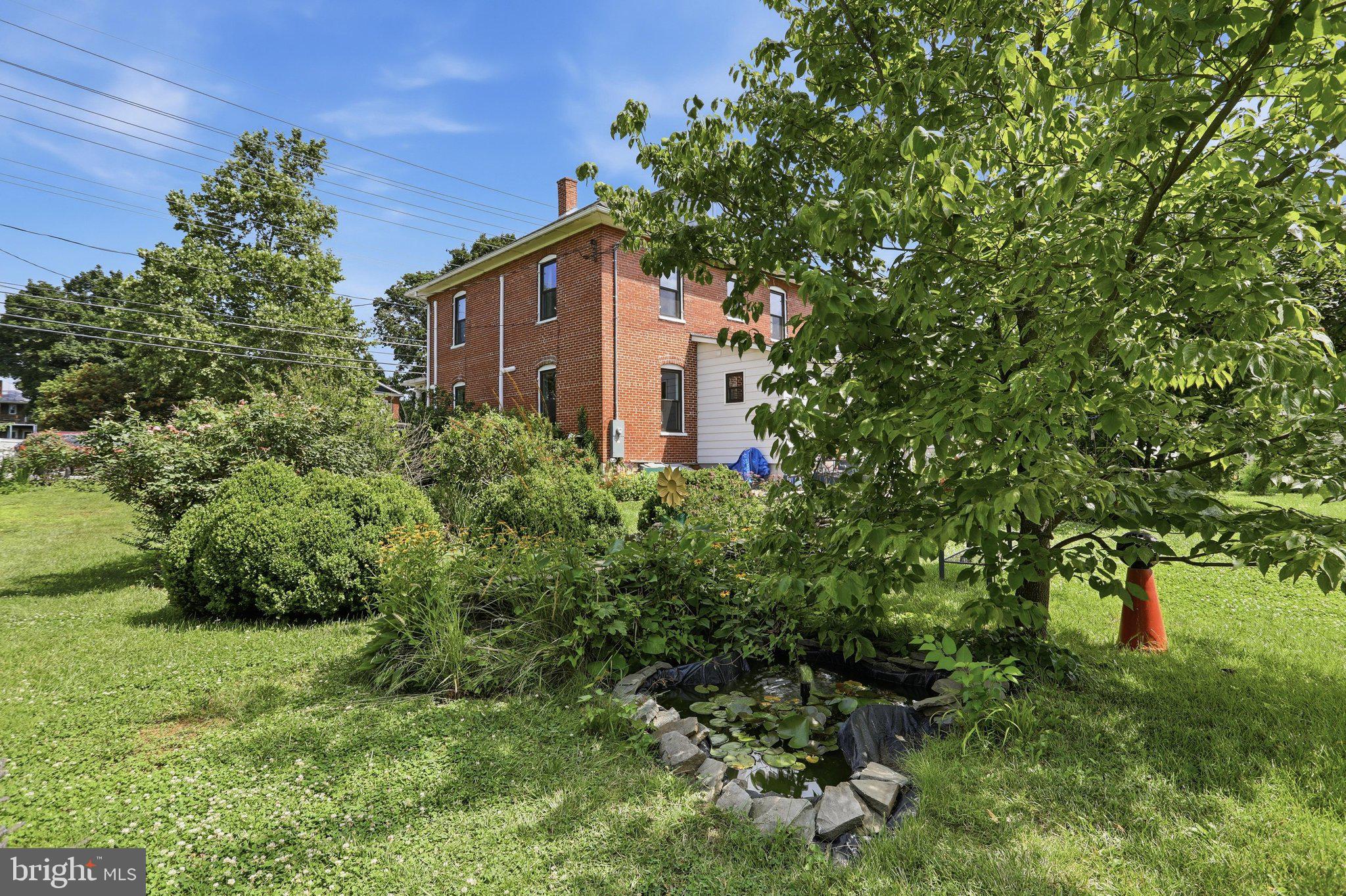 CHARLES TOWN - Residential