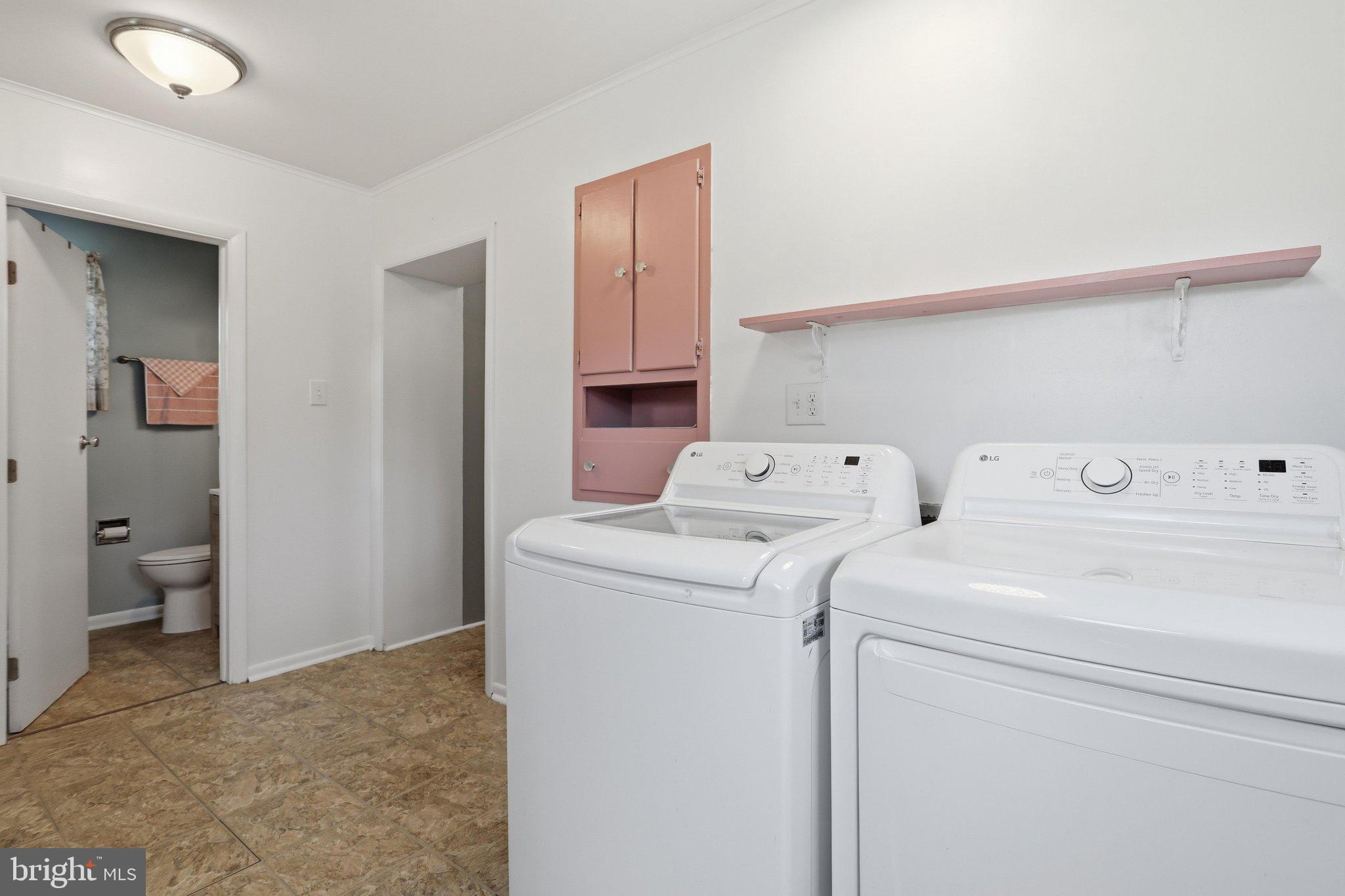 CHARLES TOWN - Residential