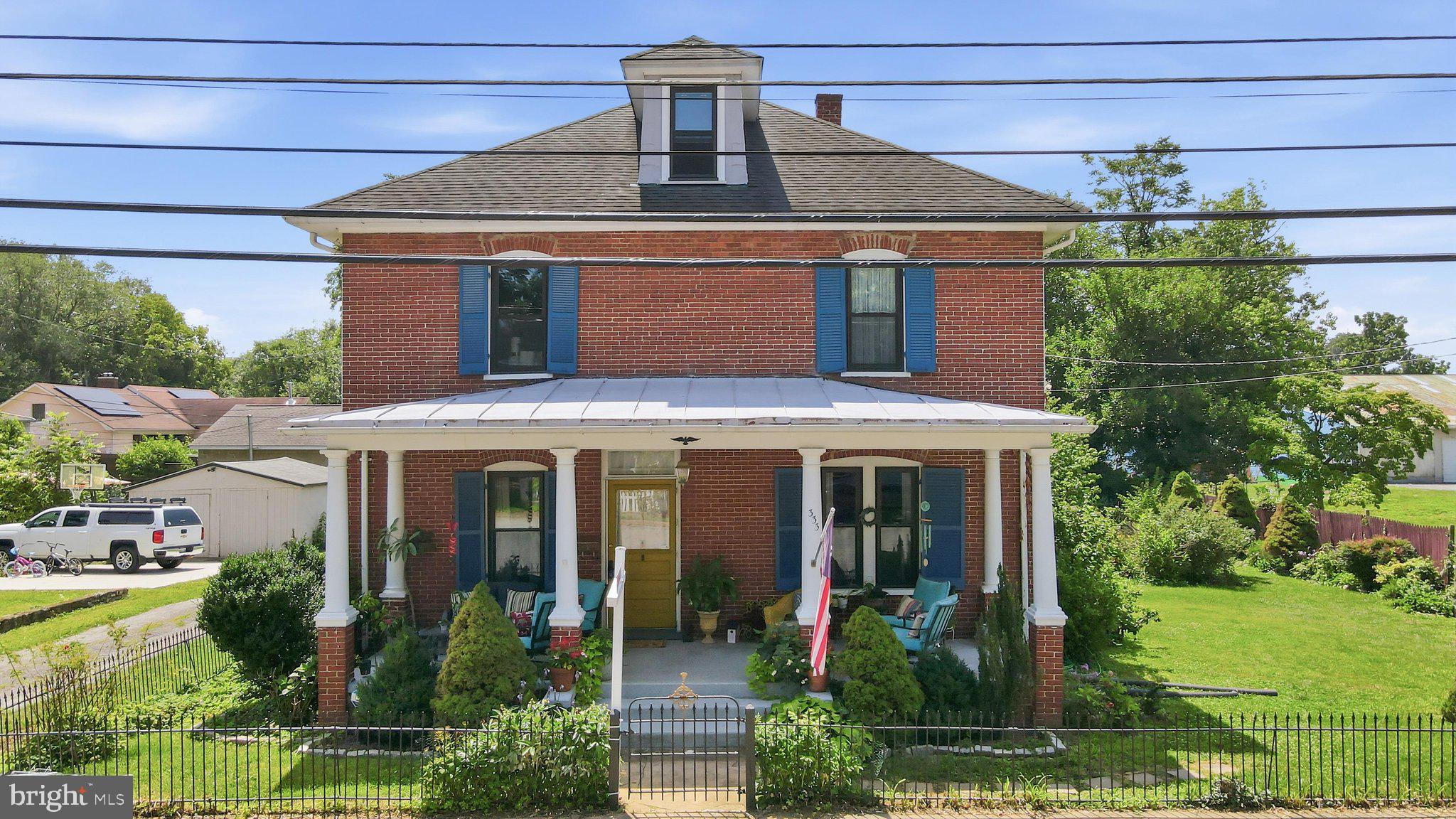 CHARLES TOWN - Residential