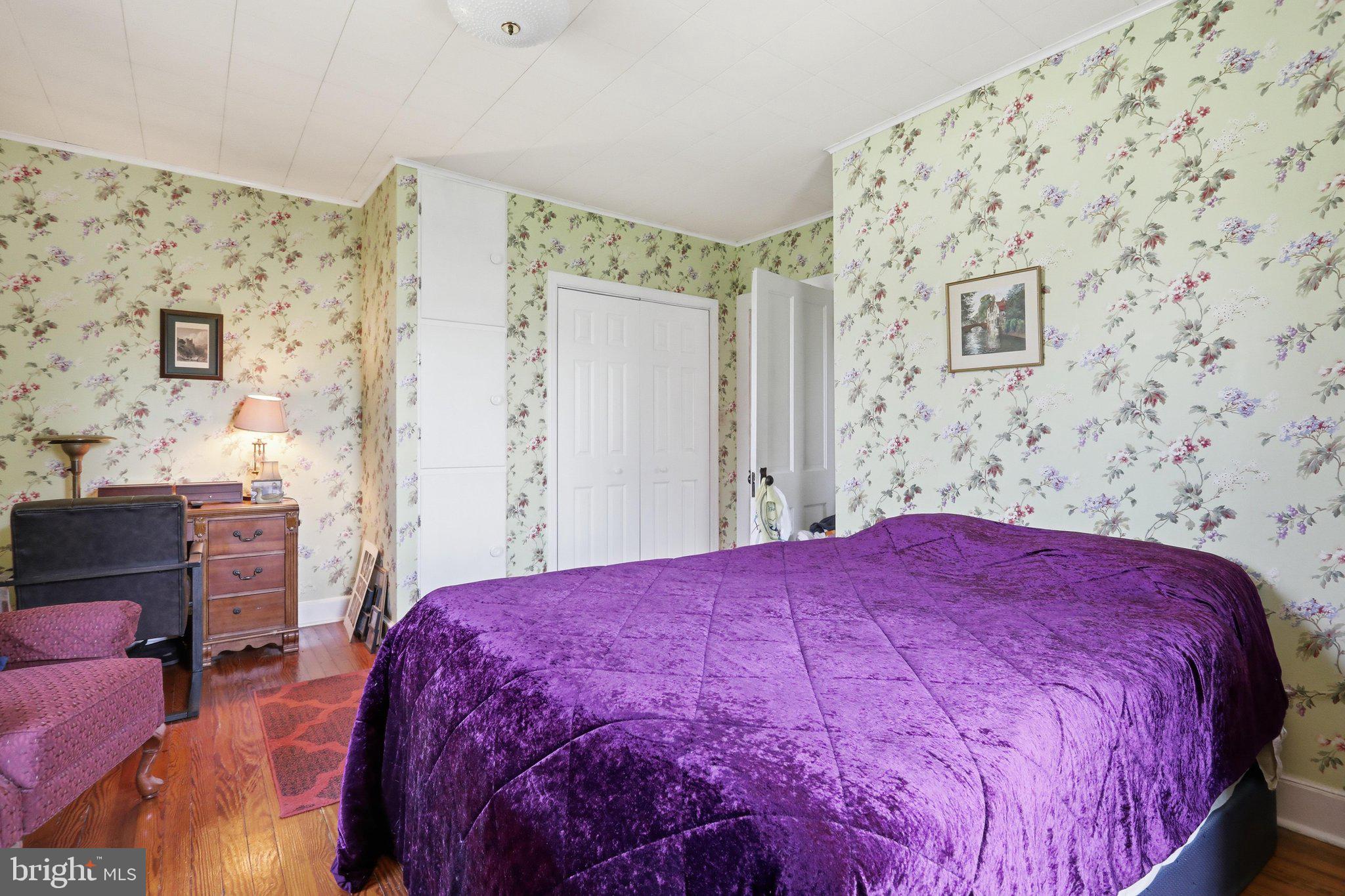 CHARLES TOWN - Residential