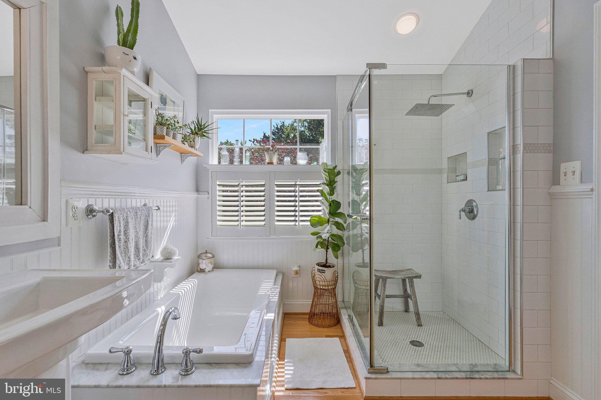 SOUTH RIDING - Residential