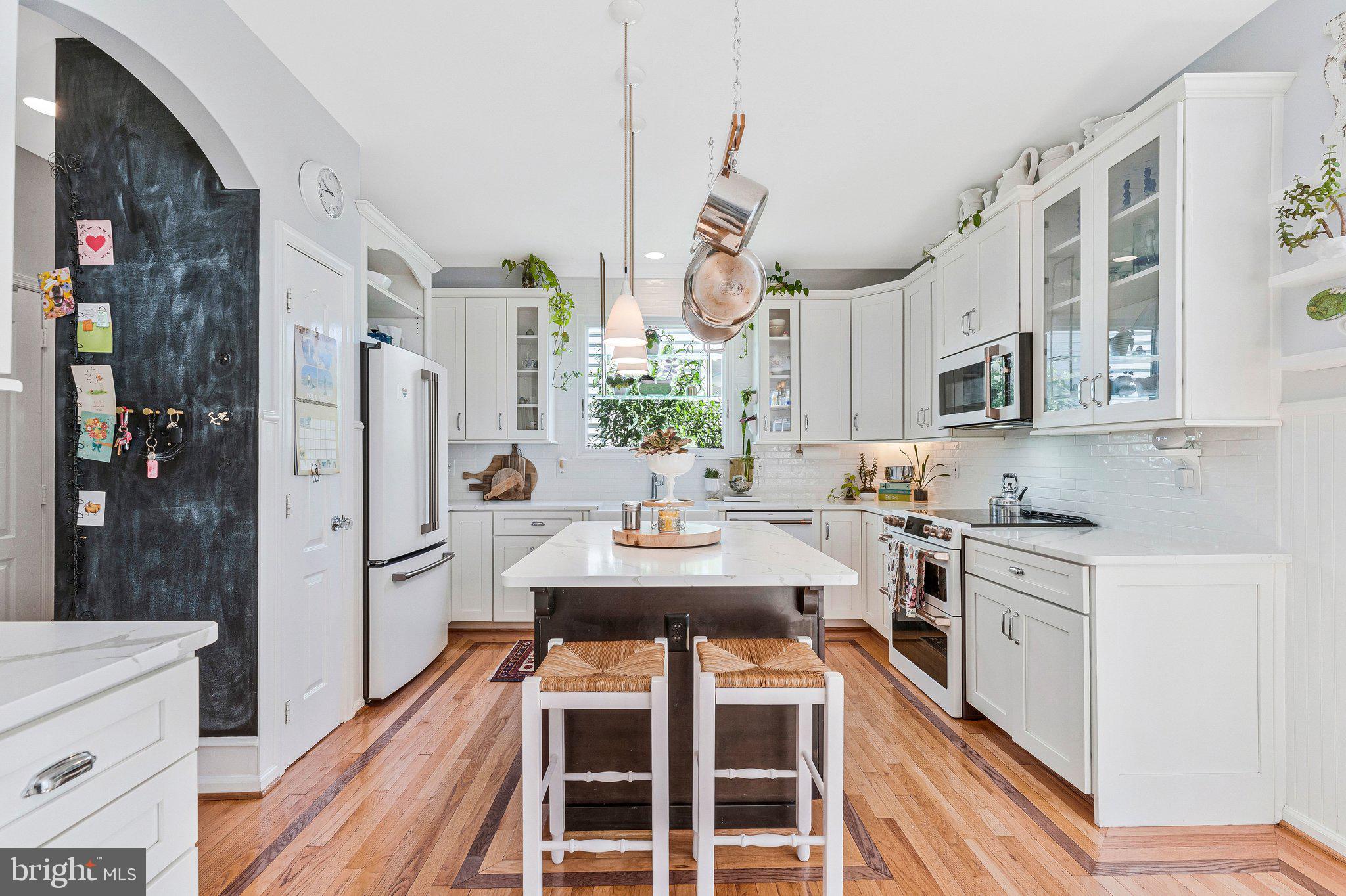 SOUTH RIDING - Residential