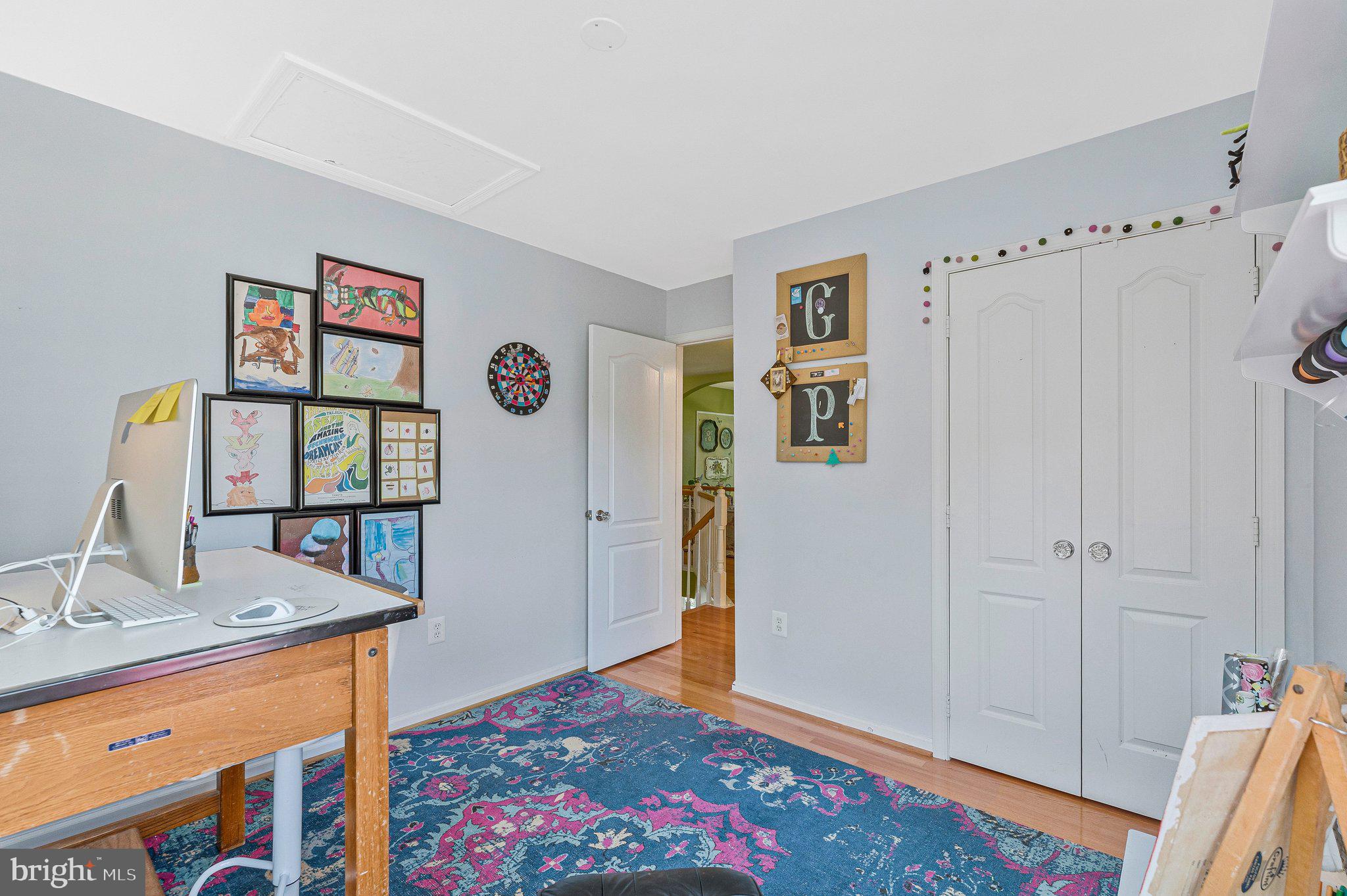 SOUTH RIDING - Residential