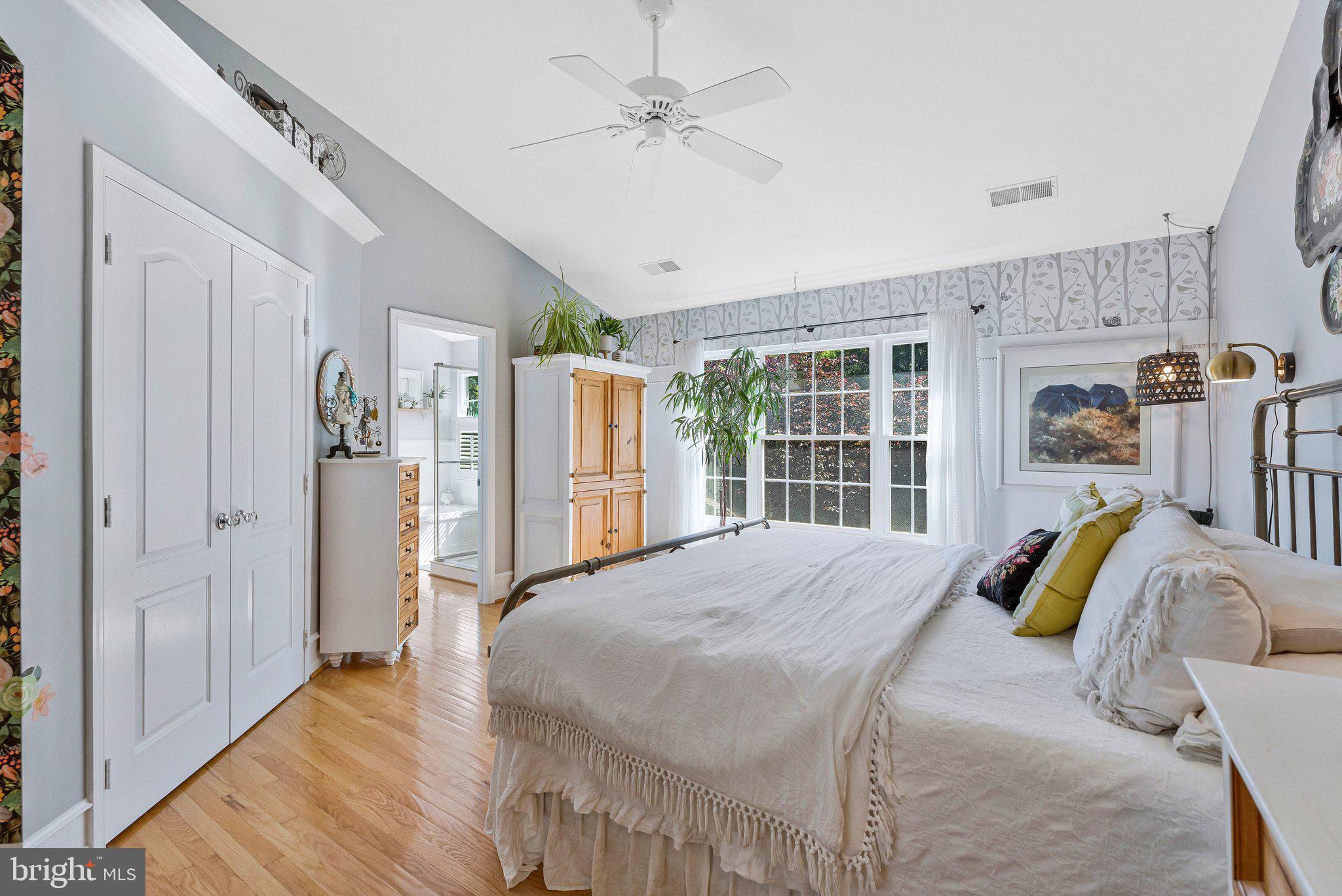 SOUTH RIDING - Residential