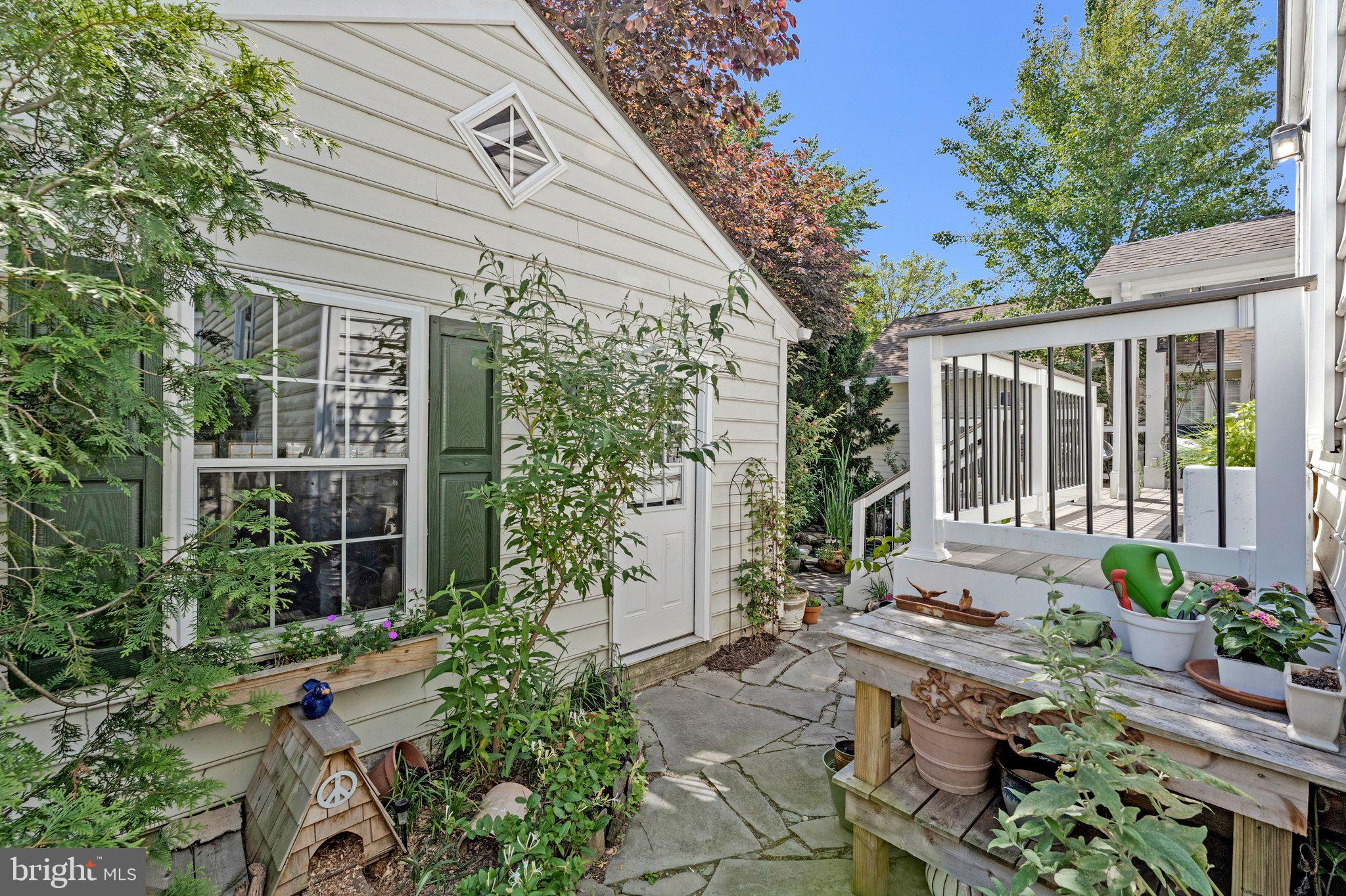 SOUTH RIDING - Residential