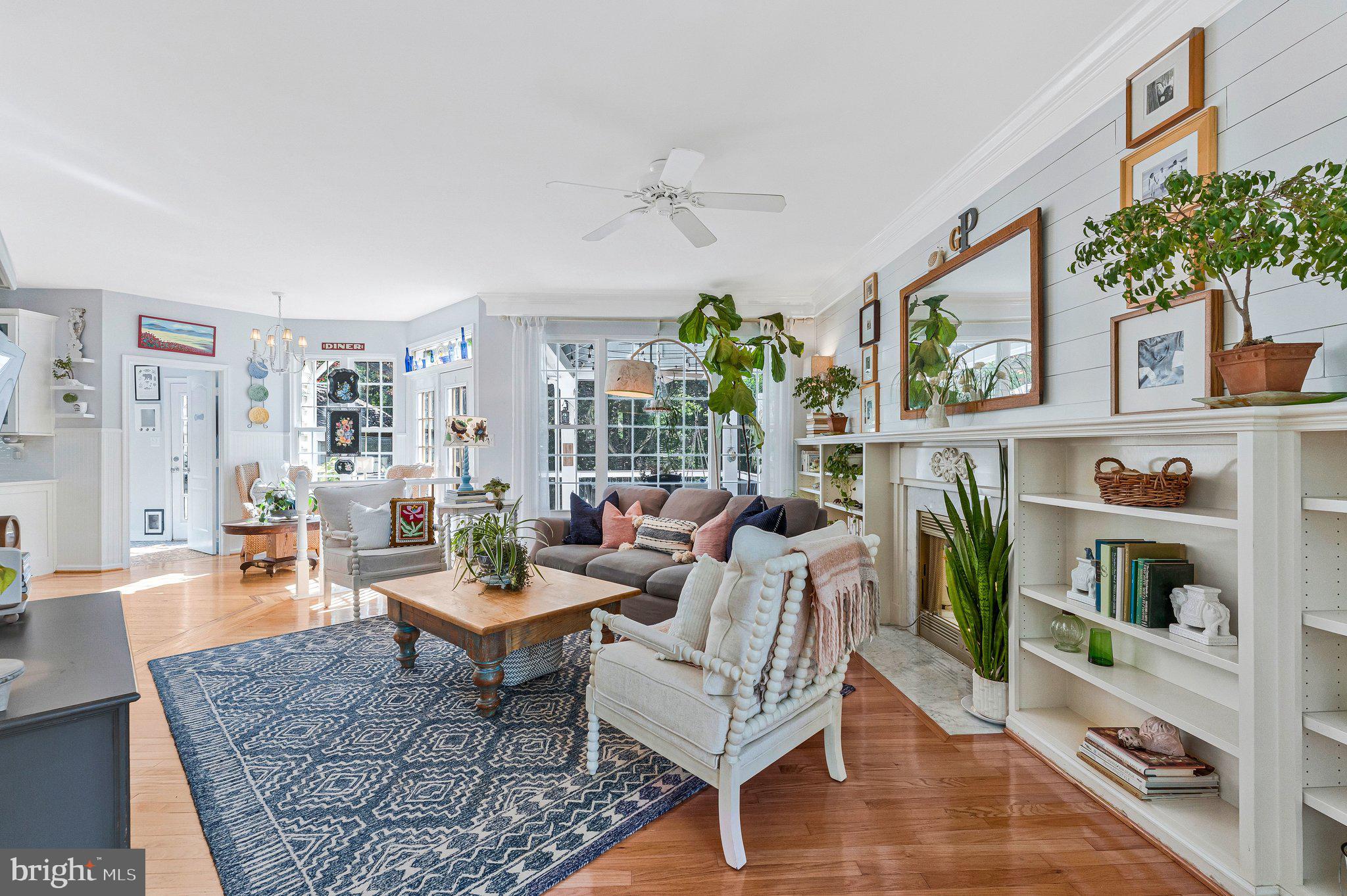SOUTH RIDING - Residential