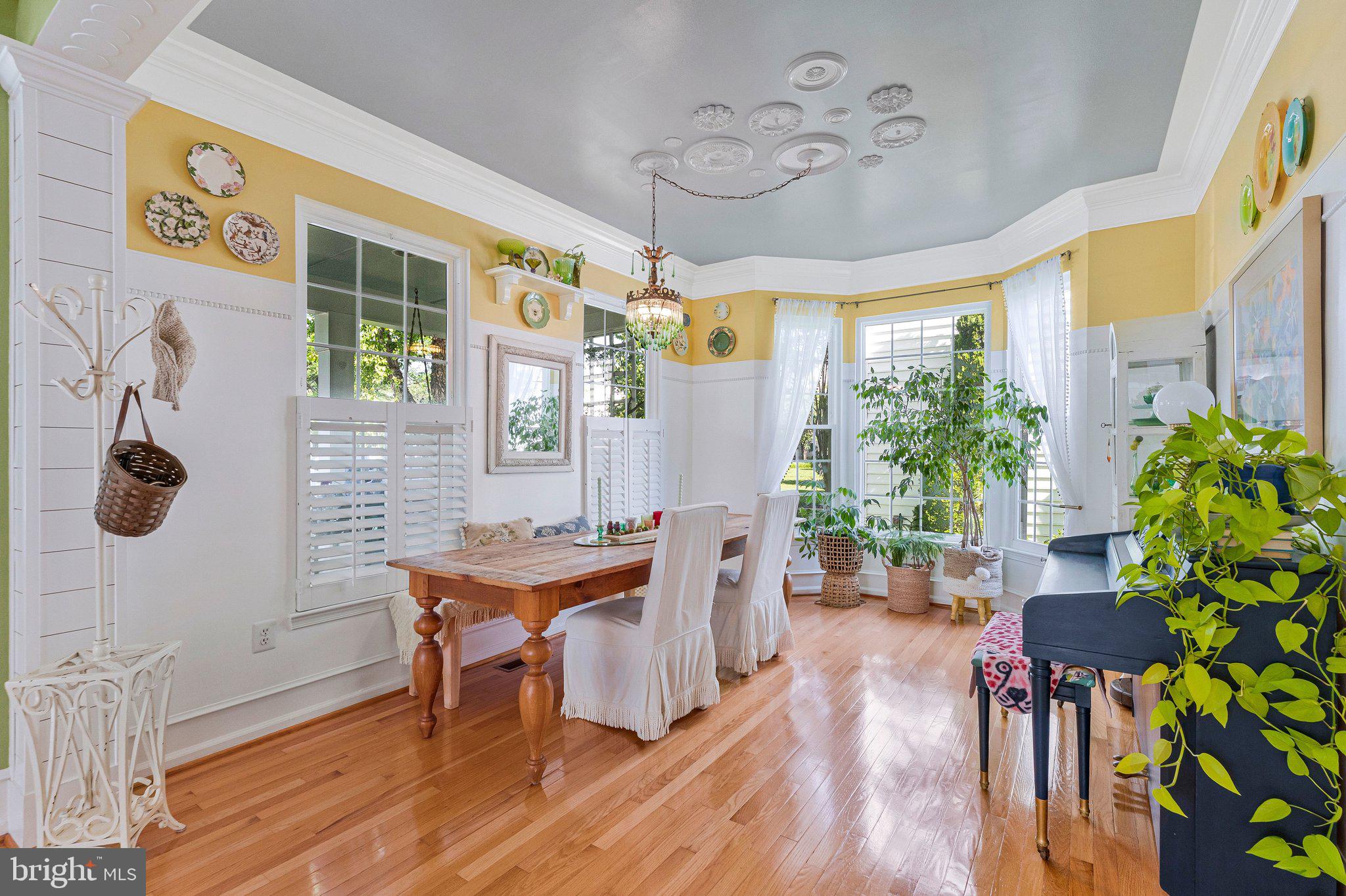 SOUTH RIDING - Residential