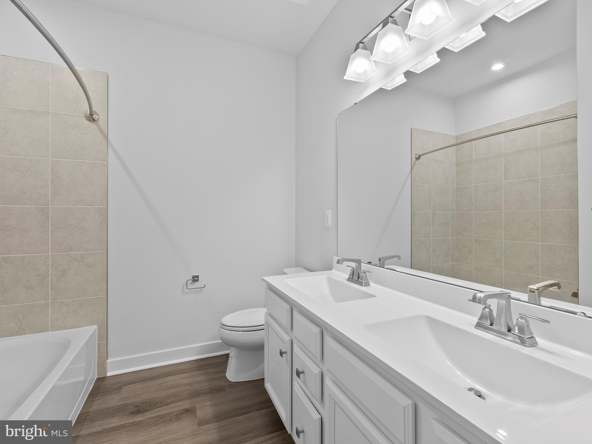 FOSTER'S GLEN - Residential Lease