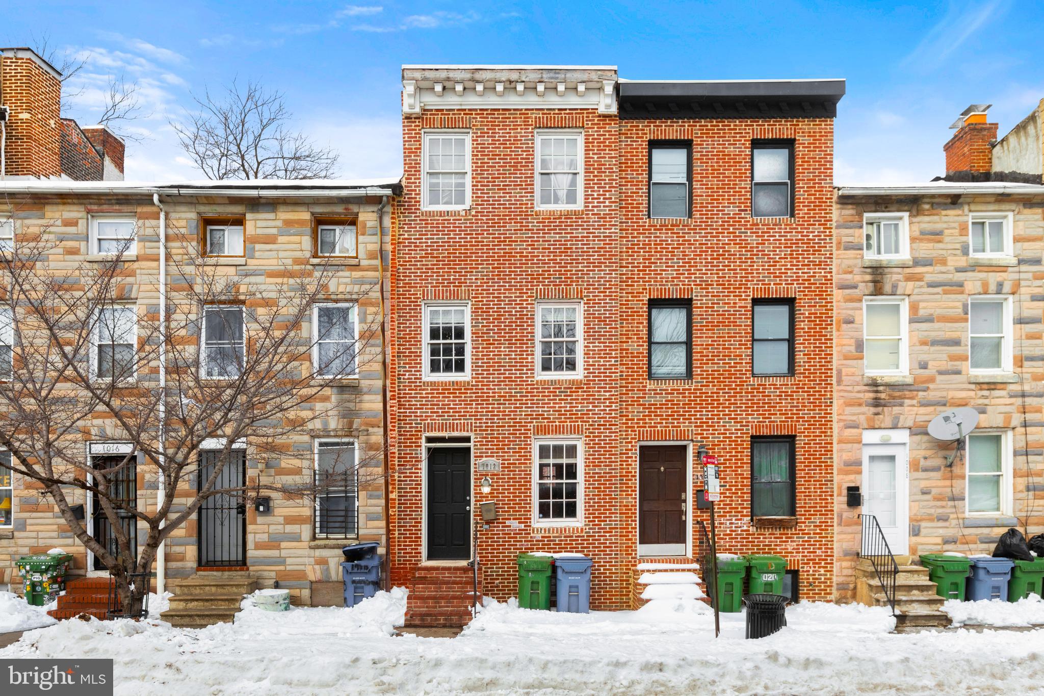 HOLLINS MARKET - Residential