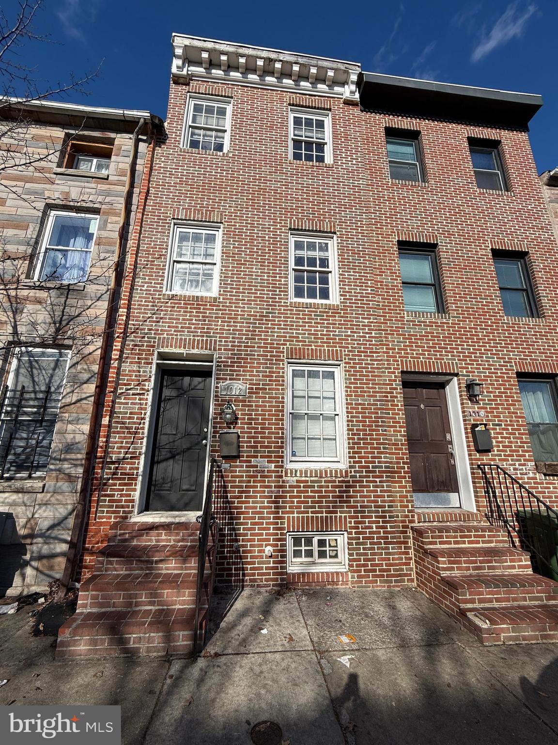 HOLLINS MARKET - Residential
