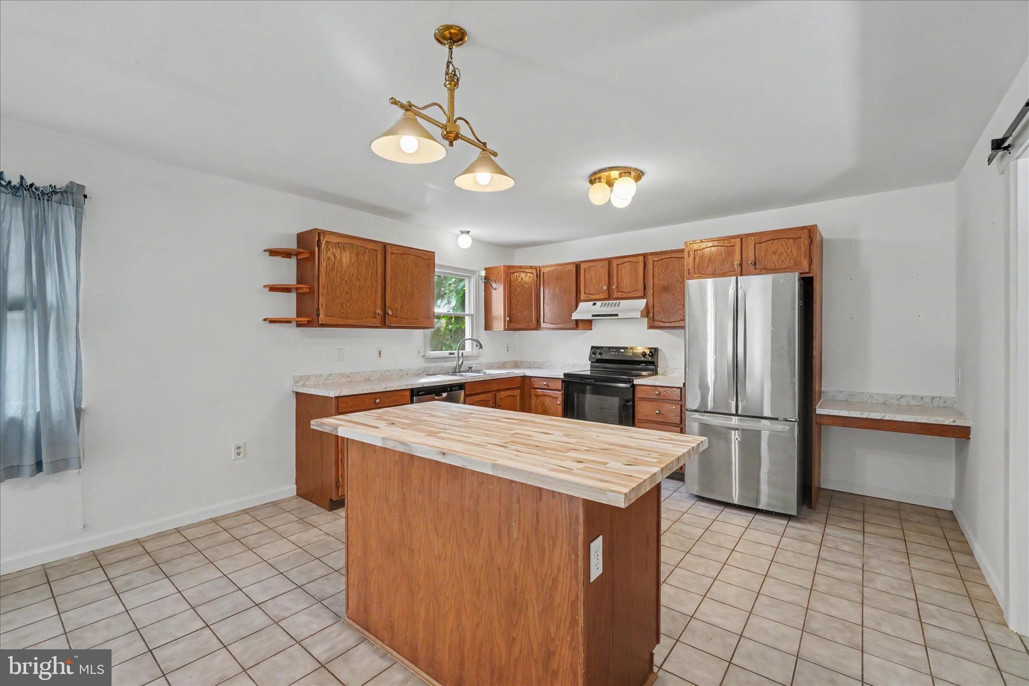 YORK TWP - Residential