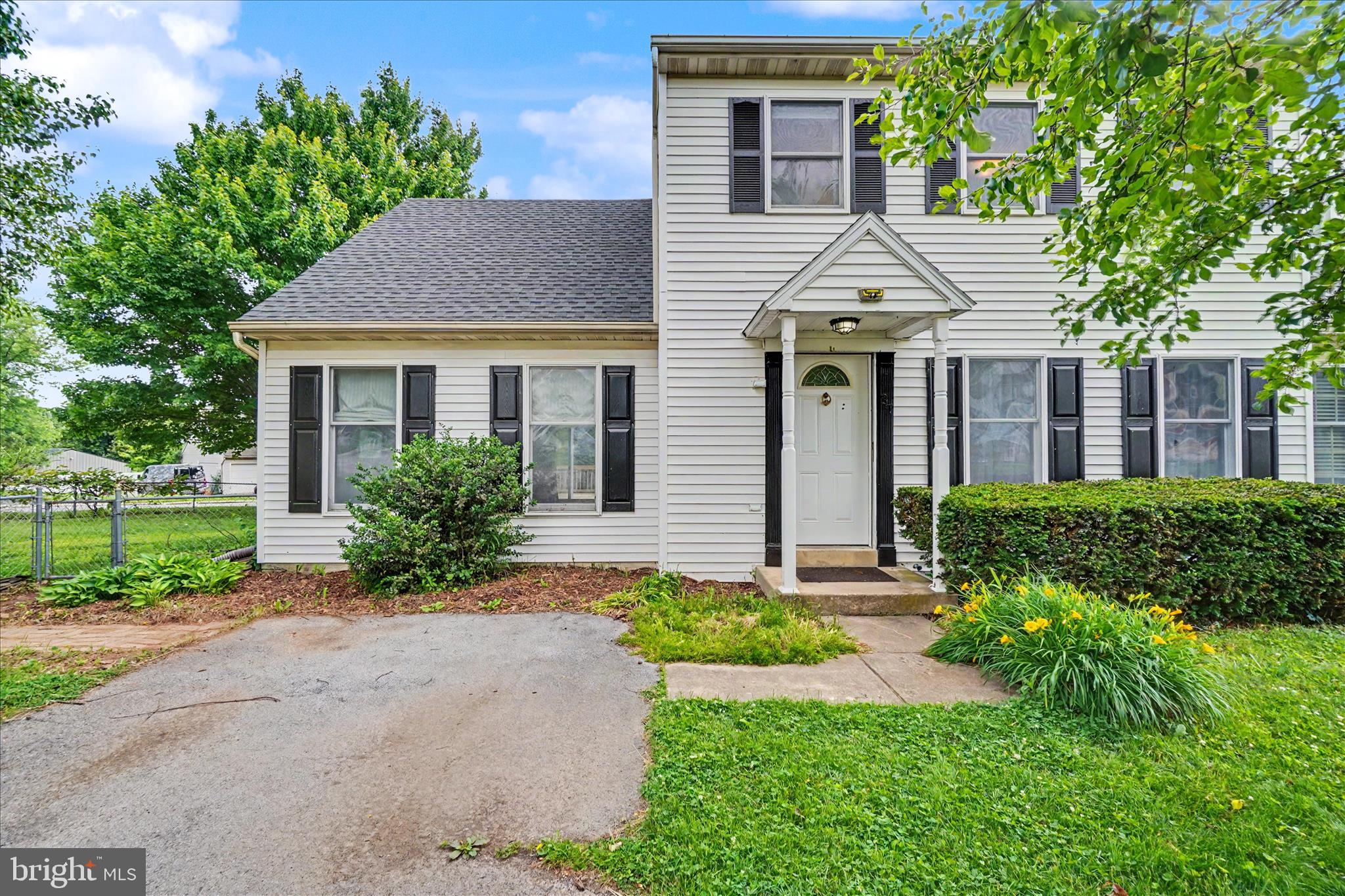 YORK TWP - Residential
