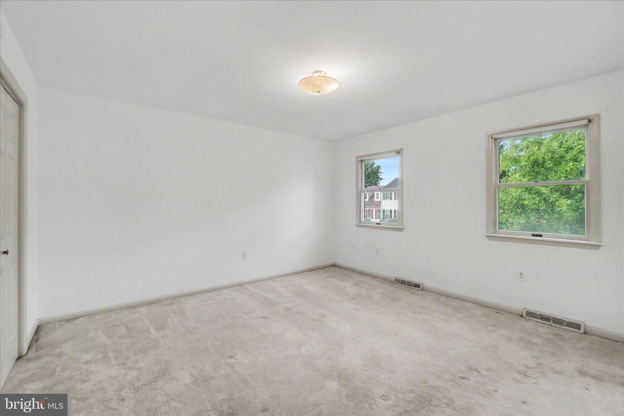 YORK TWP - Residential