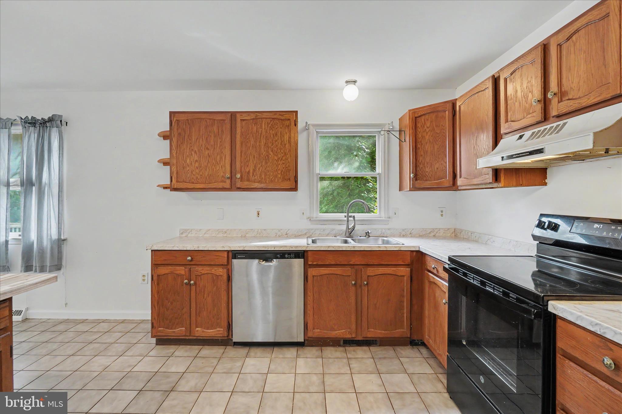 YORK TWP - Residential