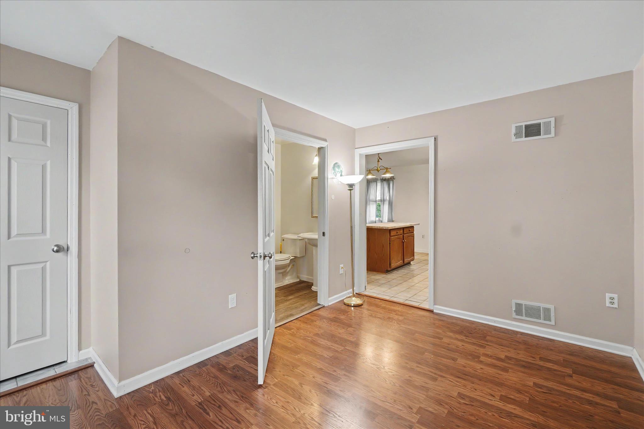 YORK TWP - Residential