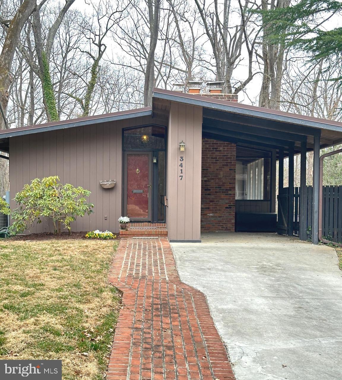 HOLMES RUN ACRES - Residential Lease