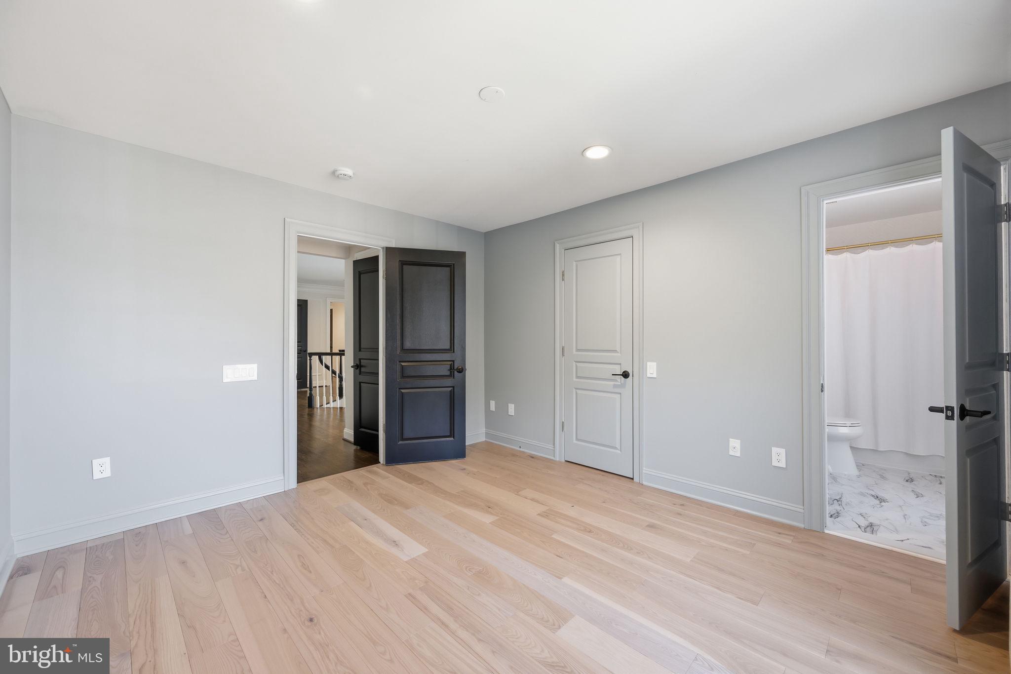 FALLSGROVE - Residential