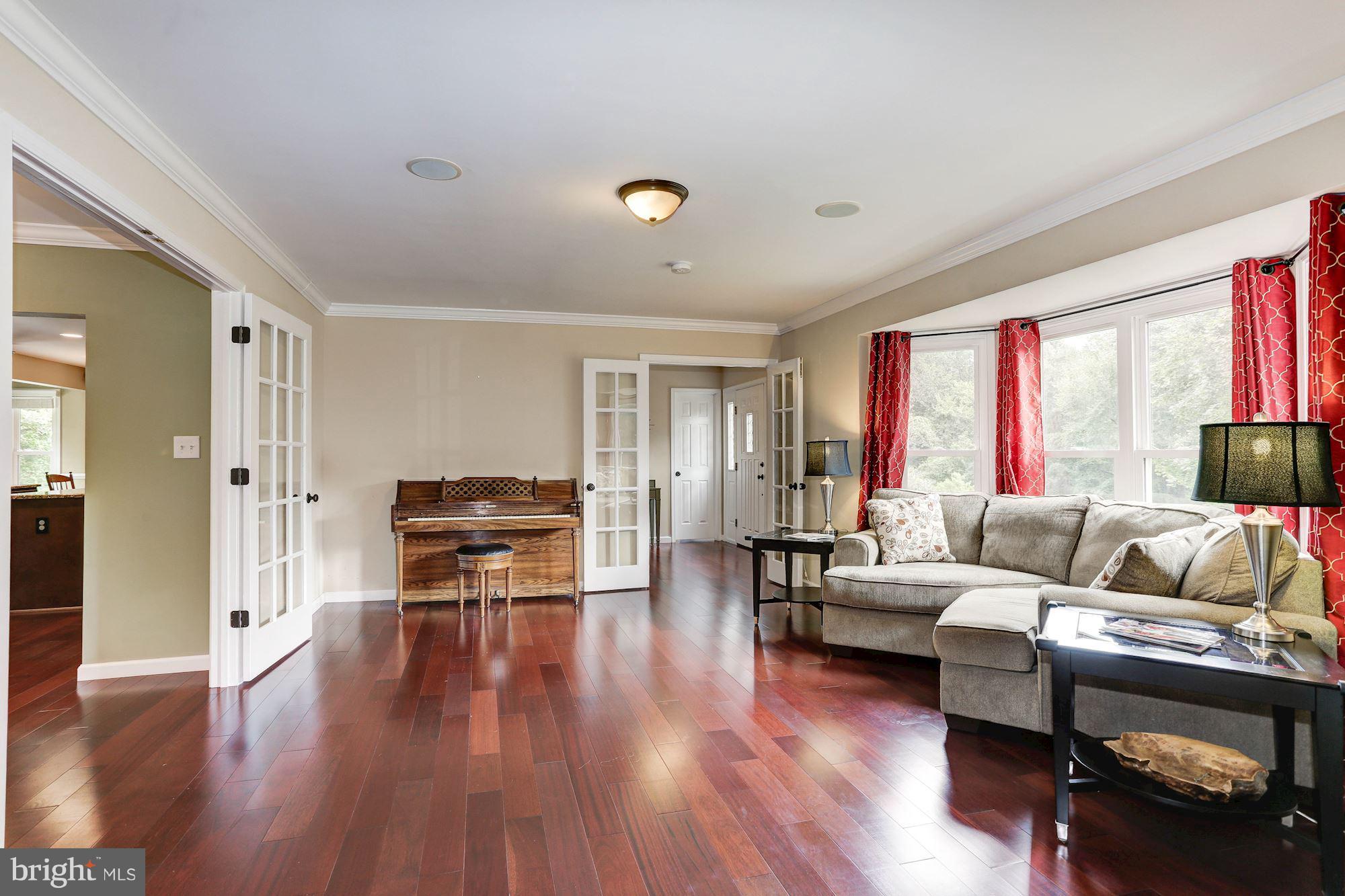 NORBECK KNOLLS - Residential