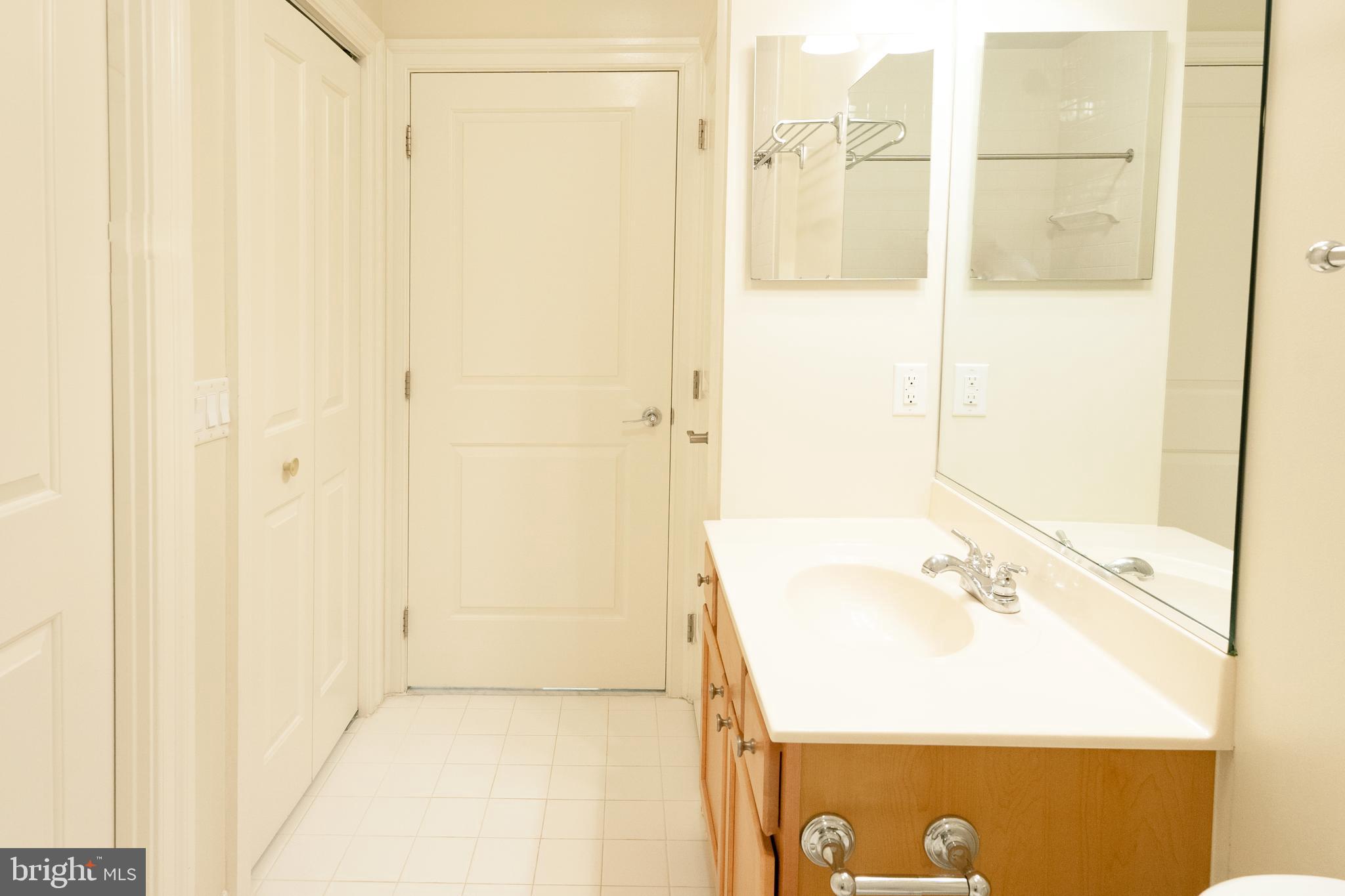 PALLADIAN - Residential Lease