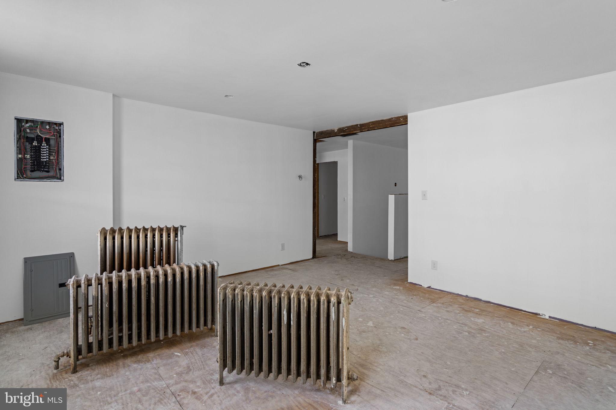HARROWGATE - Residential