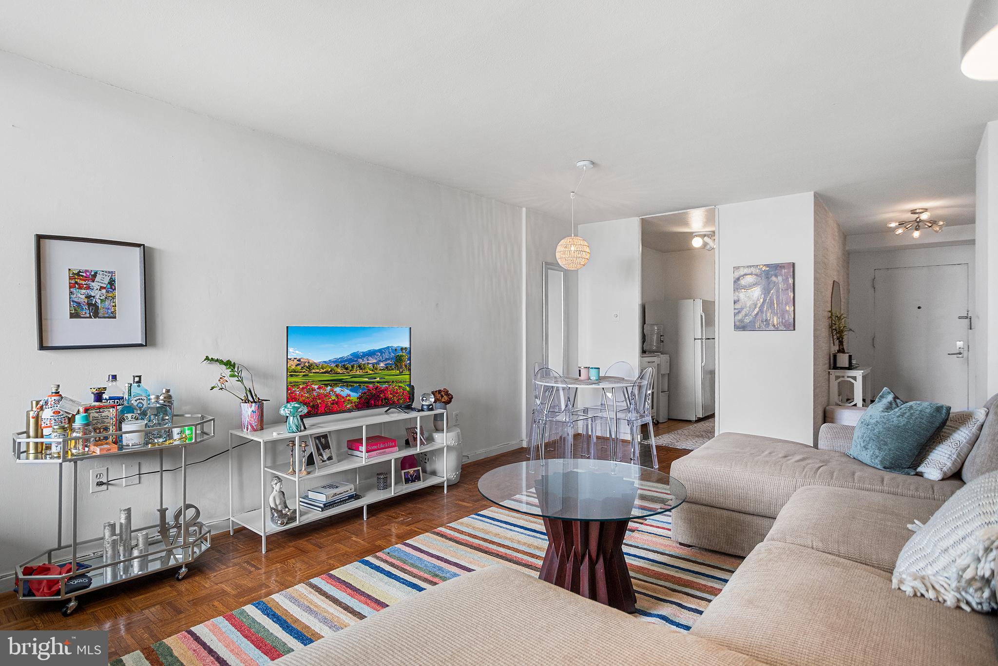 SOCIETY HILL - Residential