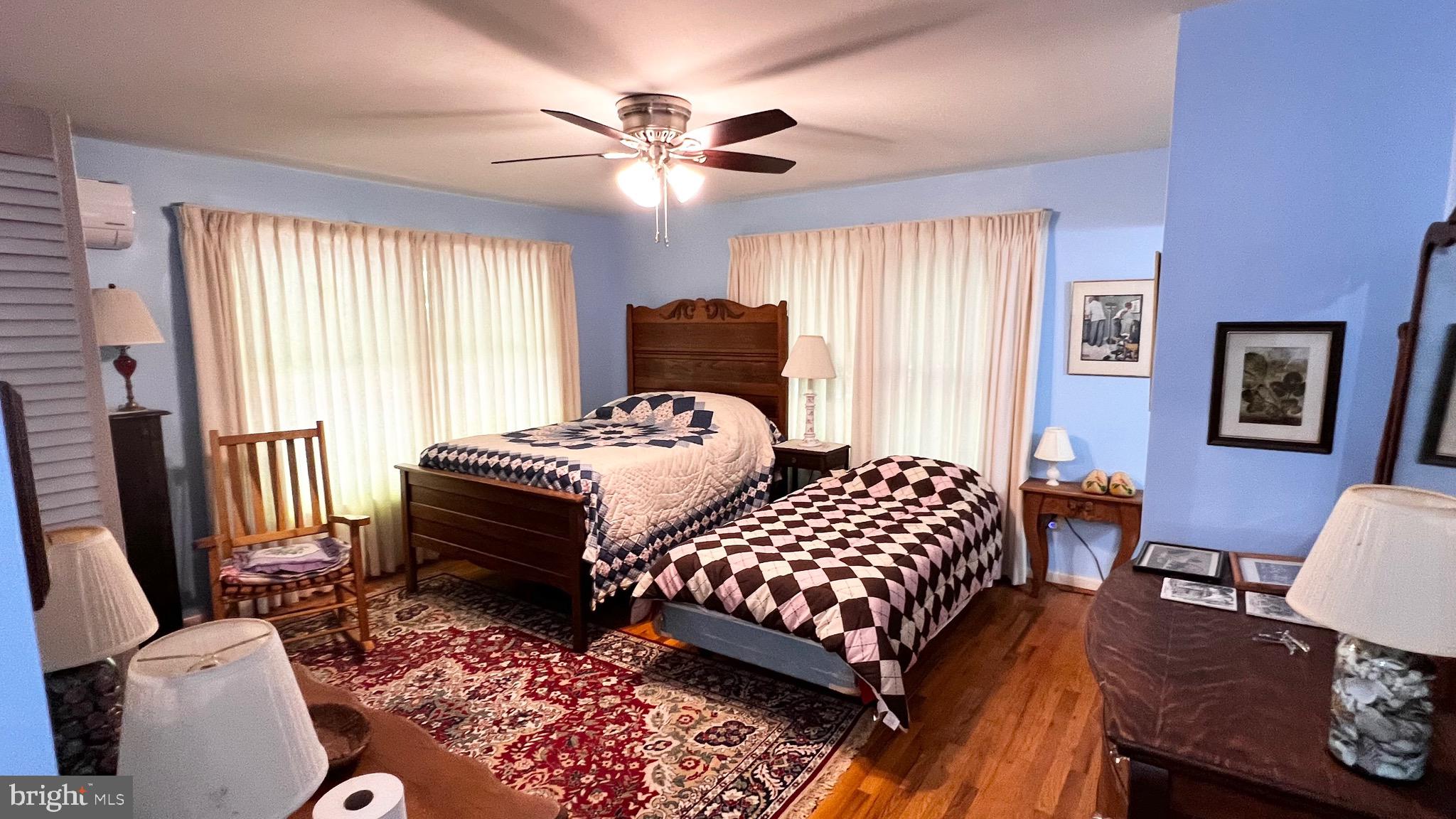 NORTH MOUNTAIN ESTATES - Residential