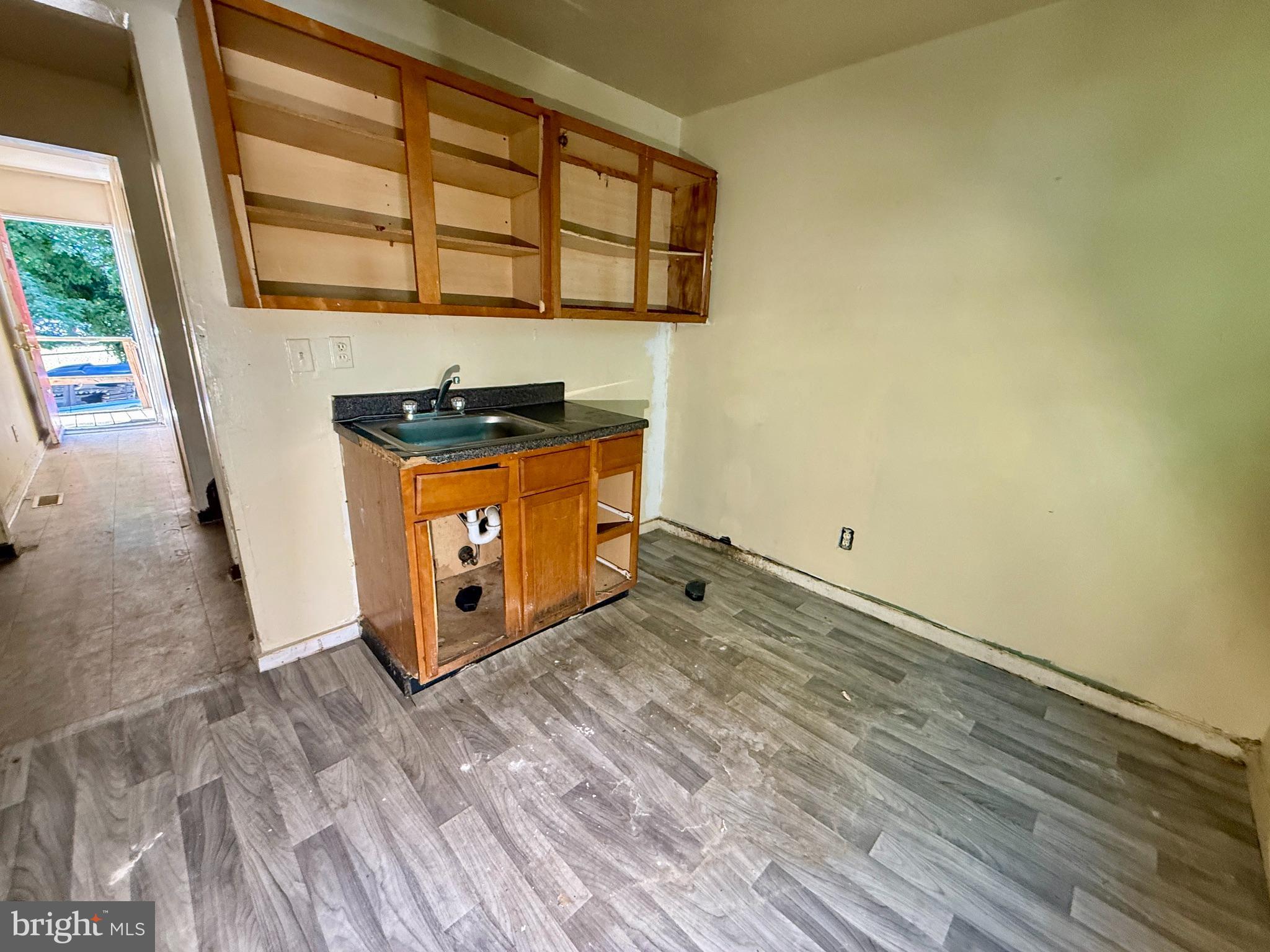 BOOTH-BOYD - Residential