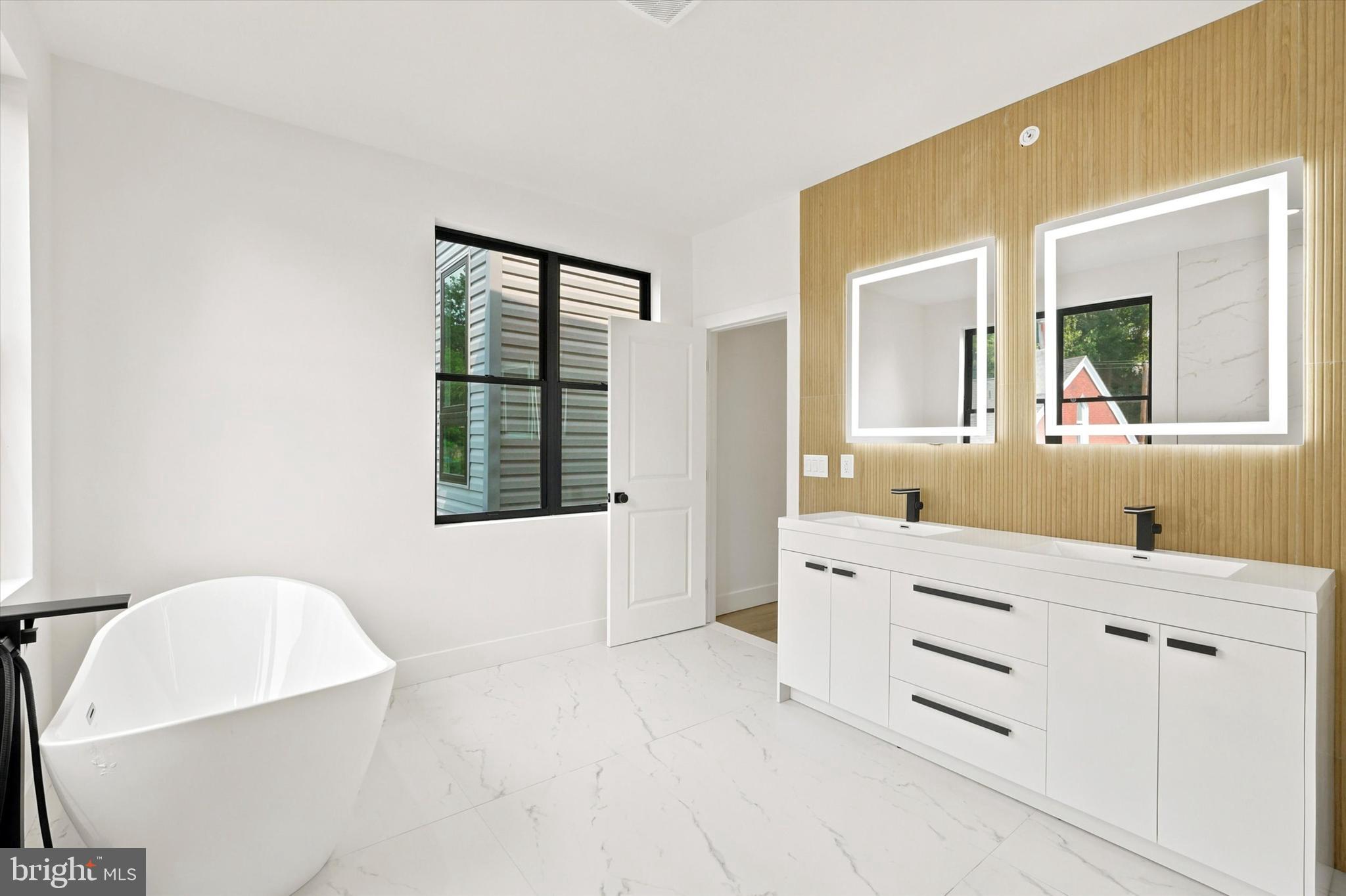 MANAYUNK - Residential